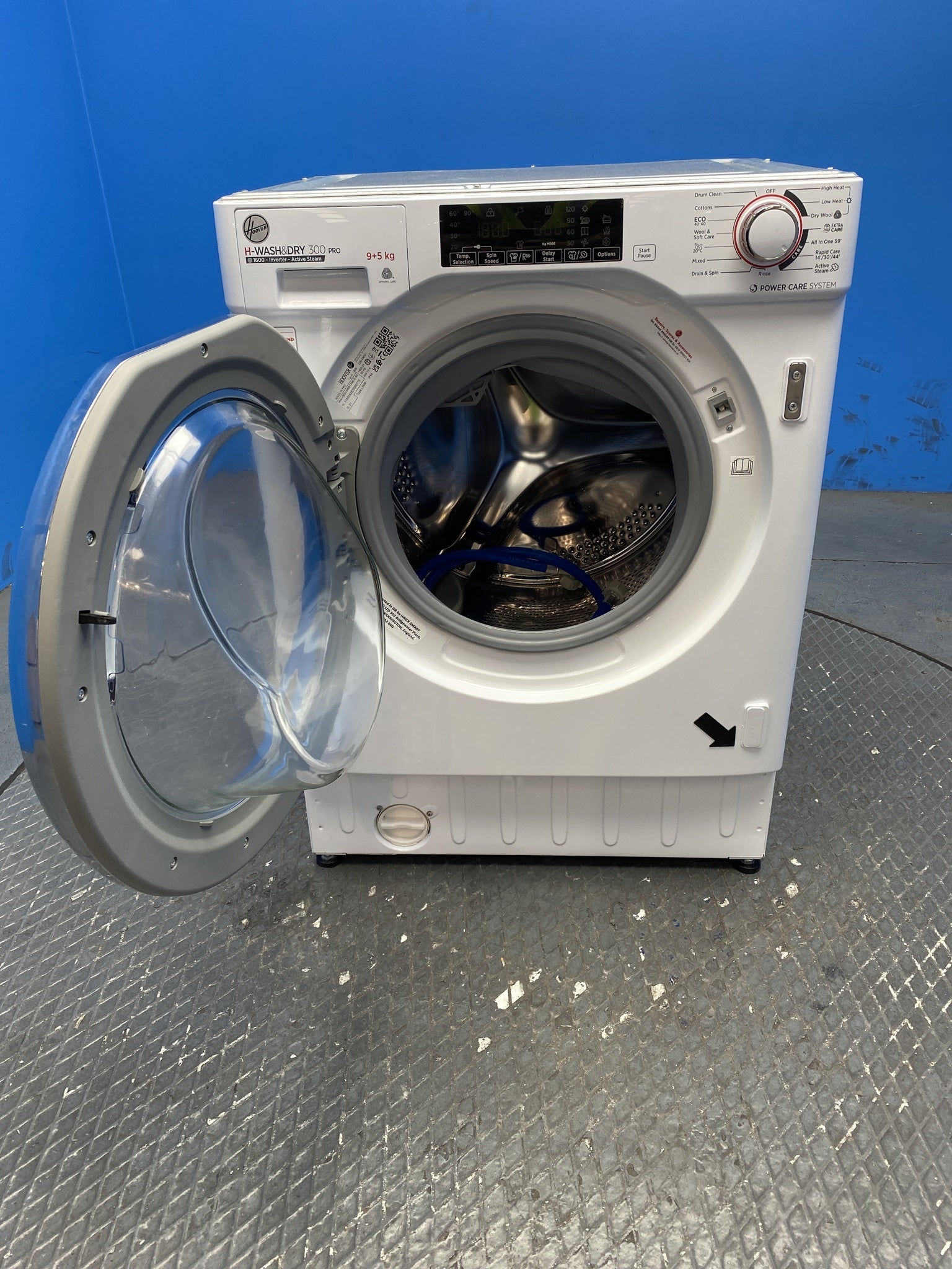 Hoover HBDOS695TAMCE Built In 9kg / 5kg 1600 Spin Washer Dryer