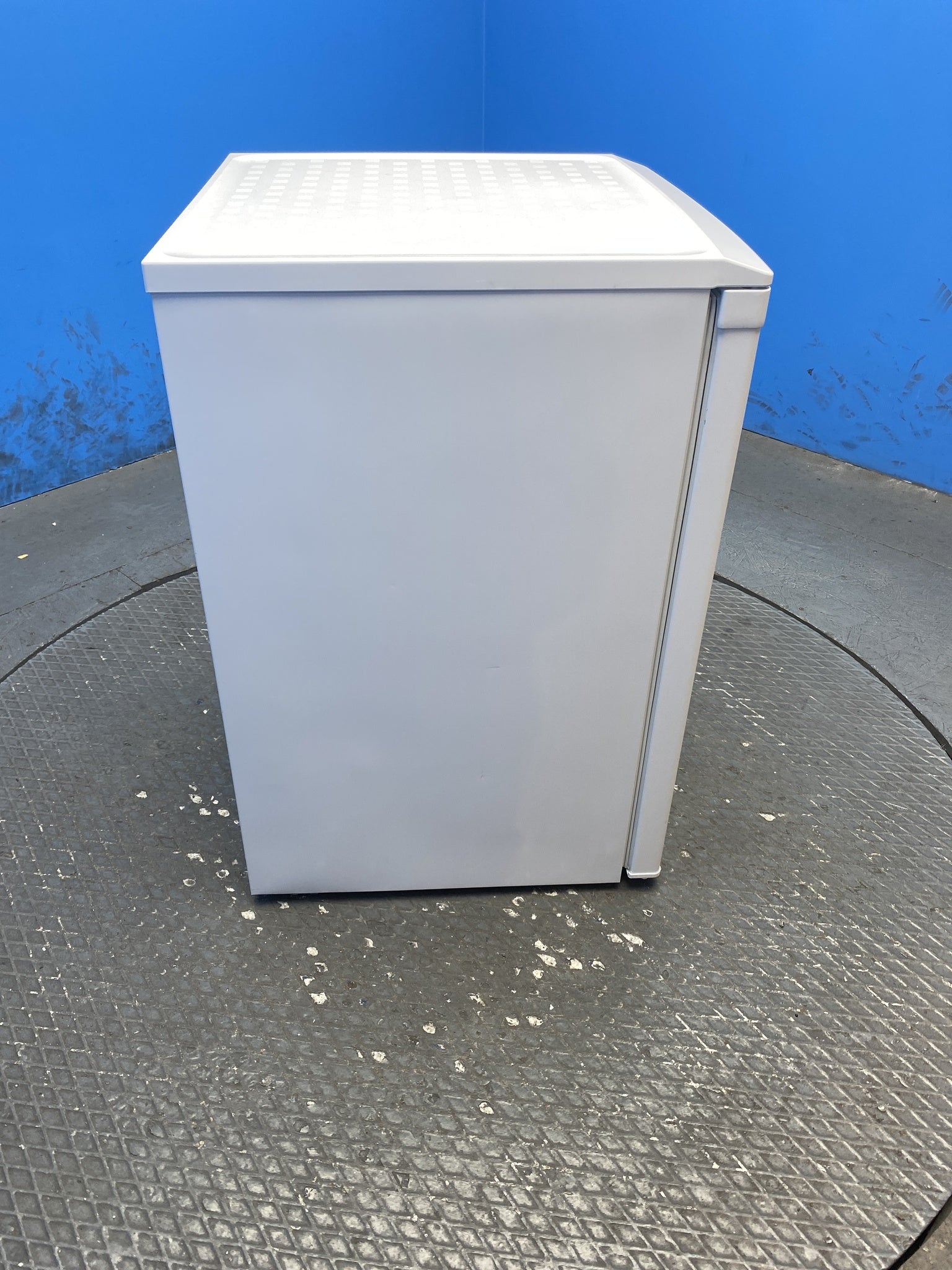 COMFEE' RCD133WH2(E) 131L Under-Counter Larder Fridge