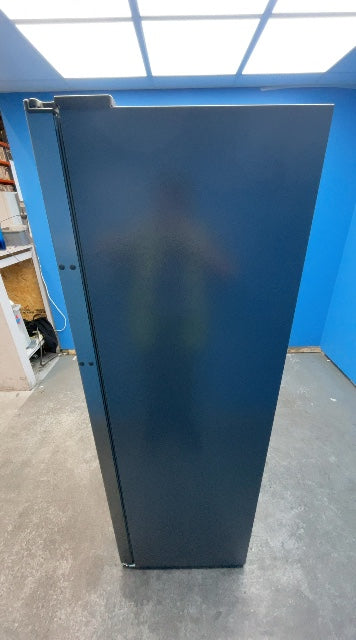#GRC-163-633 - Hisense 60cm Tall Larder Fridge – 322L Capacity, No Frost, Multi Air Flow