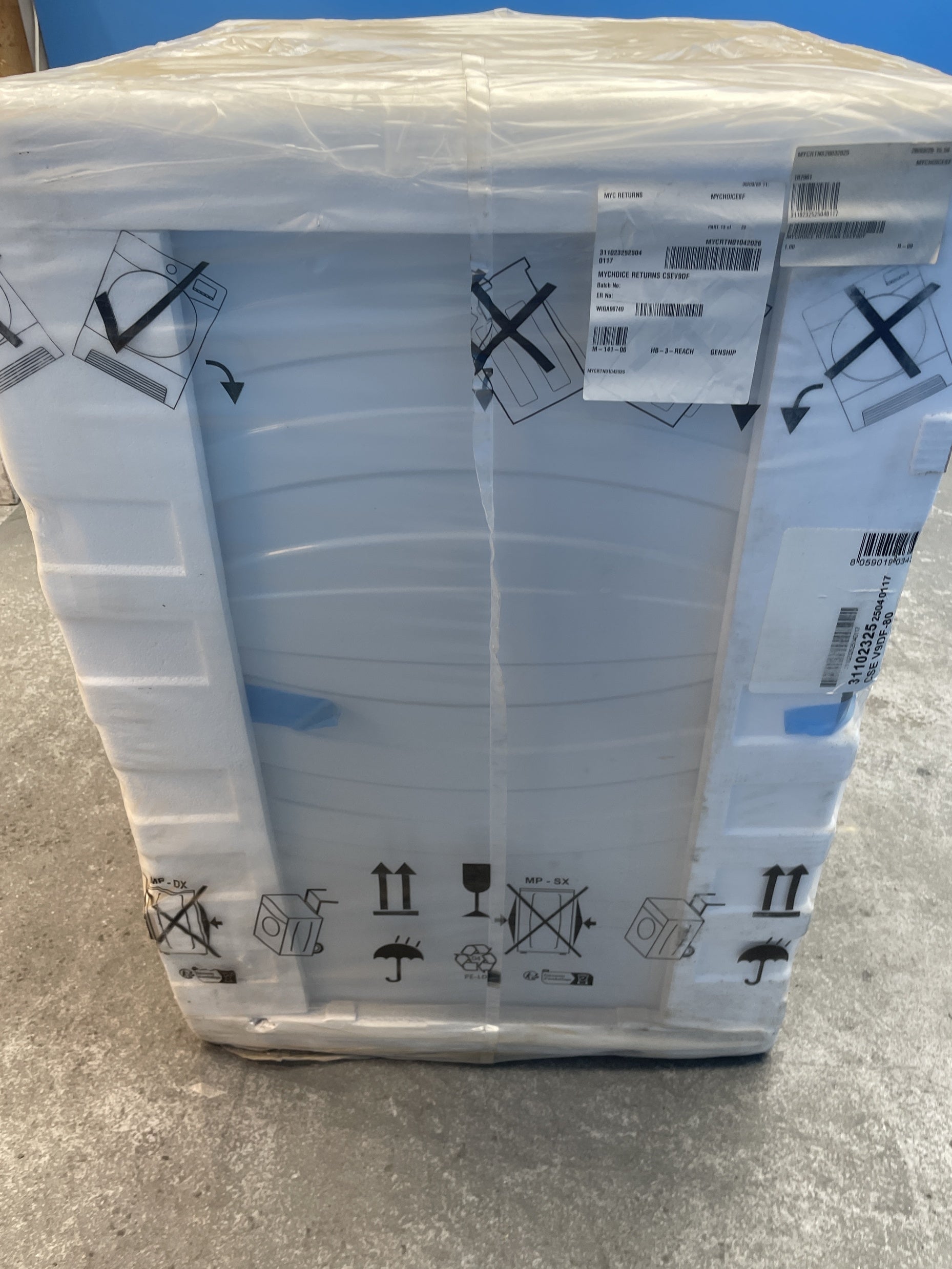 #GRC-154-322 - Candy CSEV9DF 9kg Vented Smart Tumble Dryer