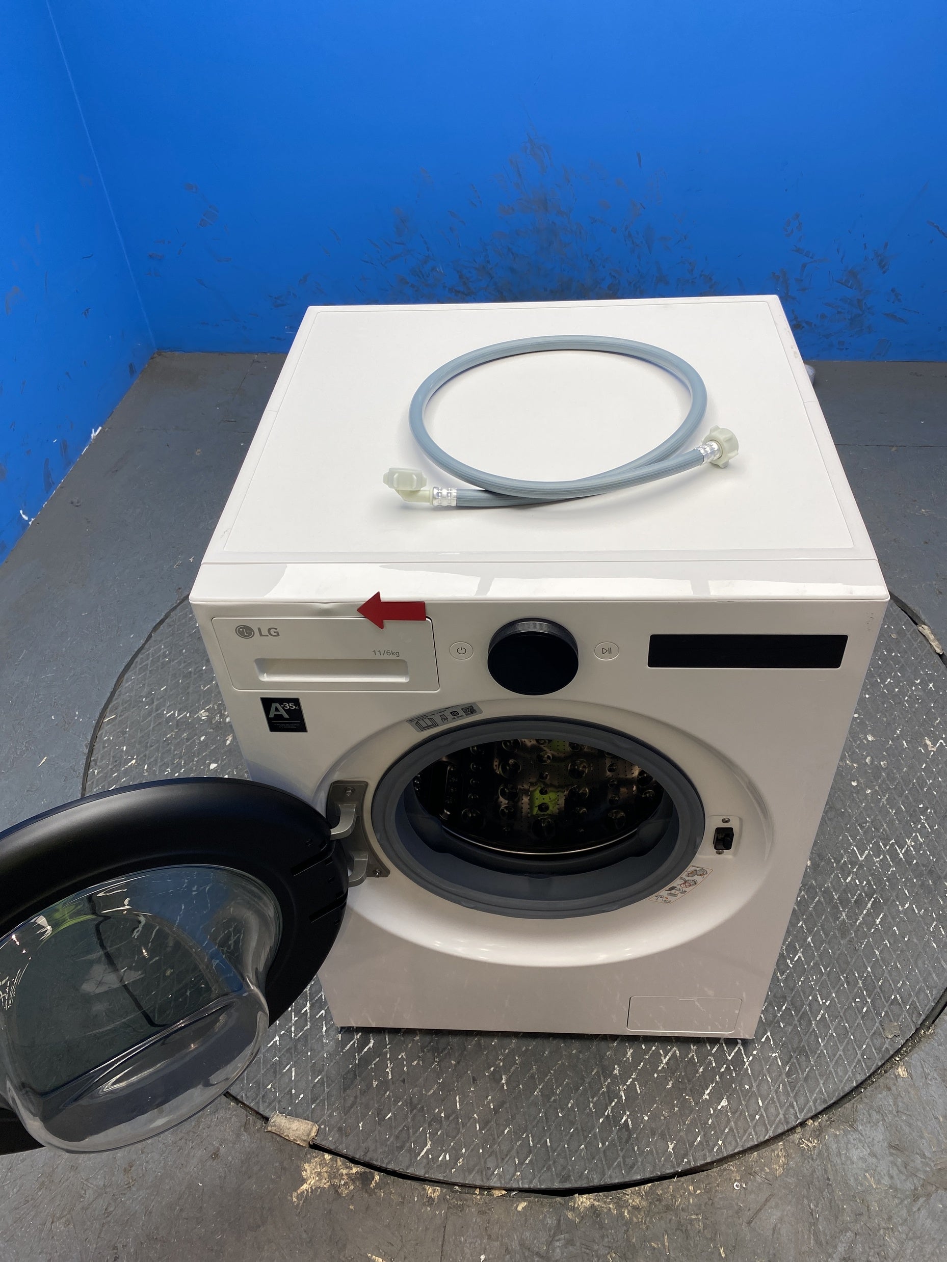 #GRC-136-293 - LG W4X7016TWB AI Direct Drive 11/6kg 1400rpm Washer Dryer