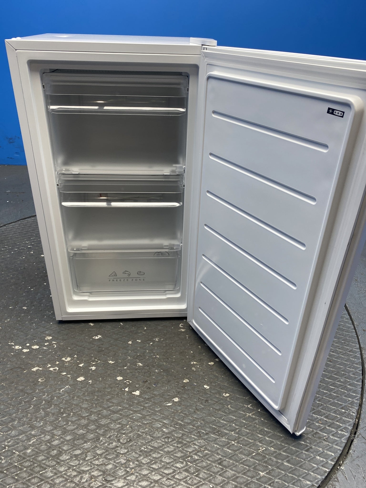 Comfee RCU60WH2(E) 60L Under Counter Freezer