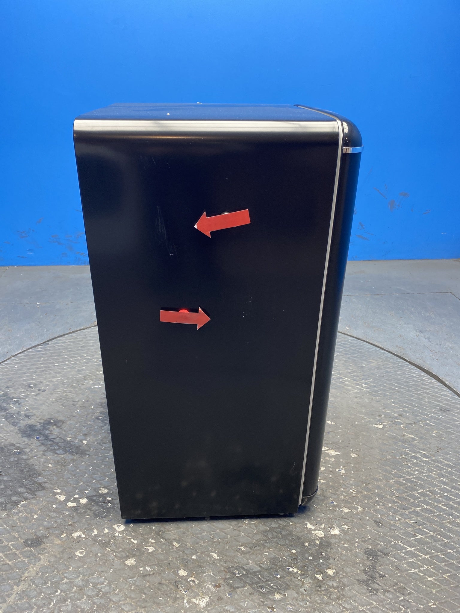 COMFEE' RCD93BL2(E) 93L Under-Counter Fridge with Cooler Box