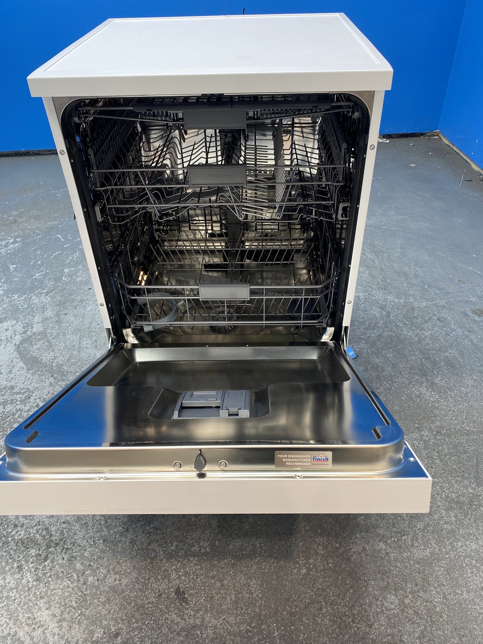 #GRC-140-200 - Hisense HS673C60WUK 16 Place Setting Dishwasher