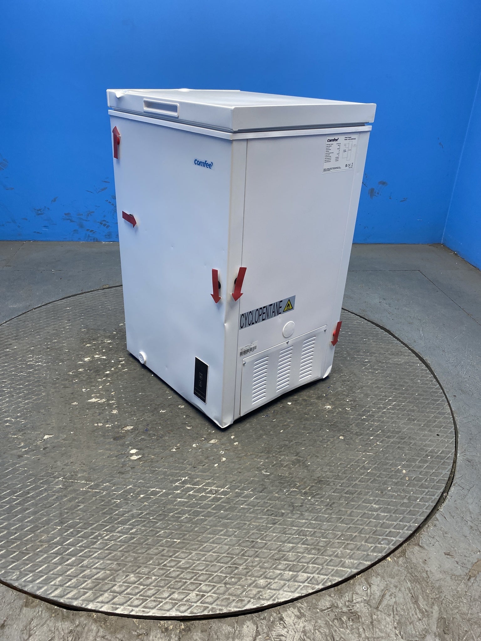 COMFEE' RCC100WH2E 99L Chest Freezer with Digital Control