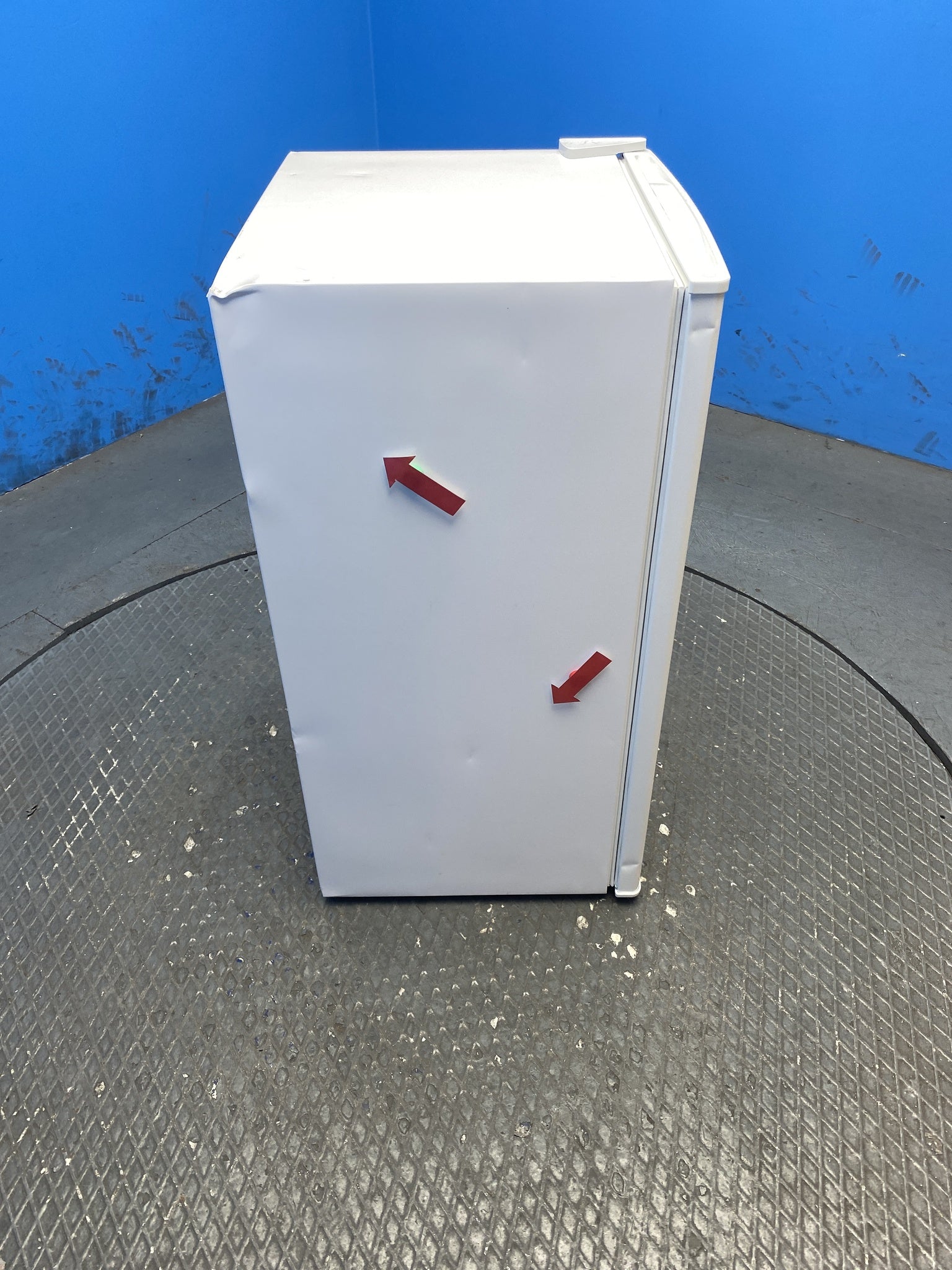 Statesman UC47LFW 93 Litres Under Counter Fridge