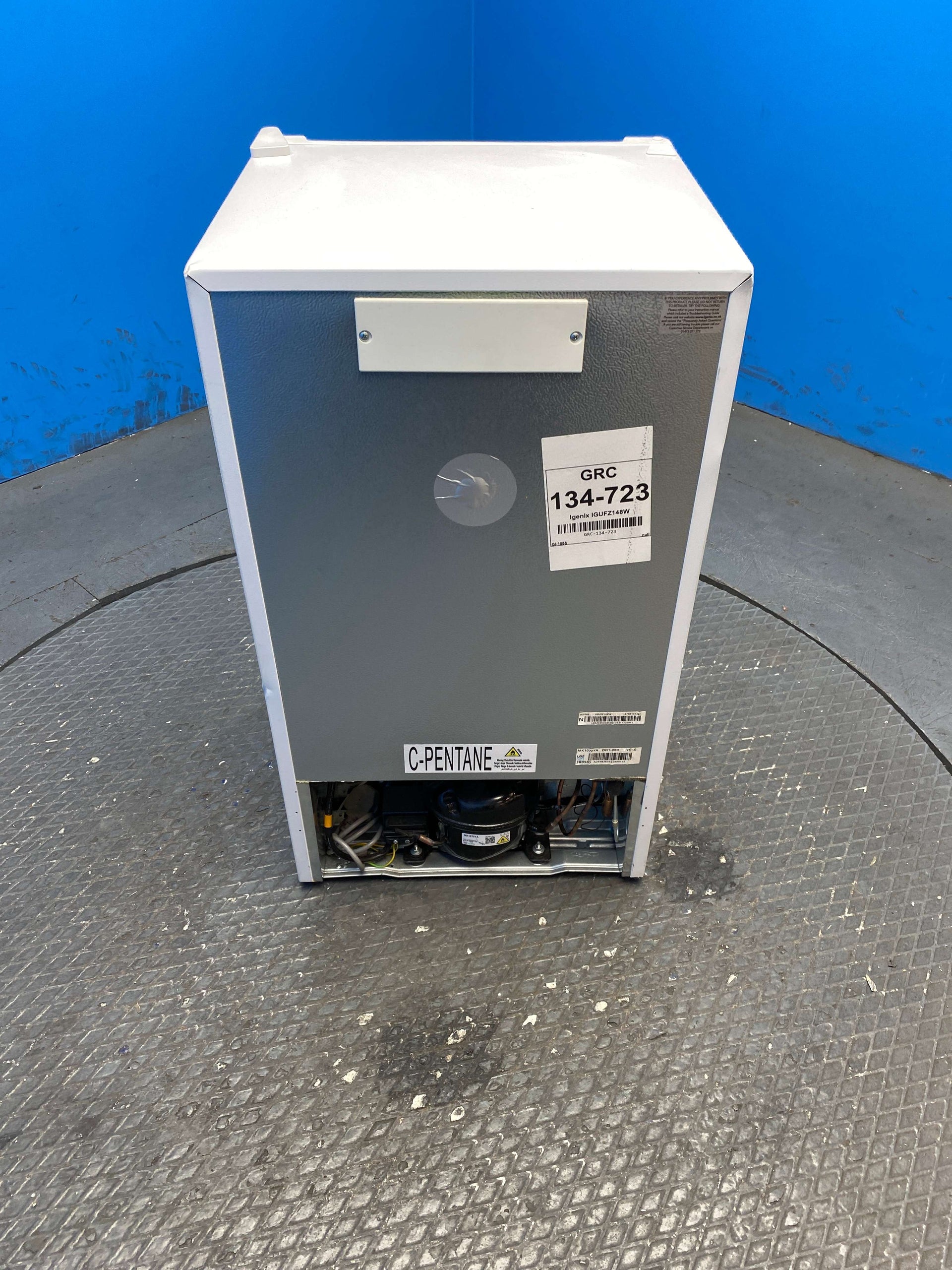 Igenix IGUFZ148W 60L Under Counter Freezer