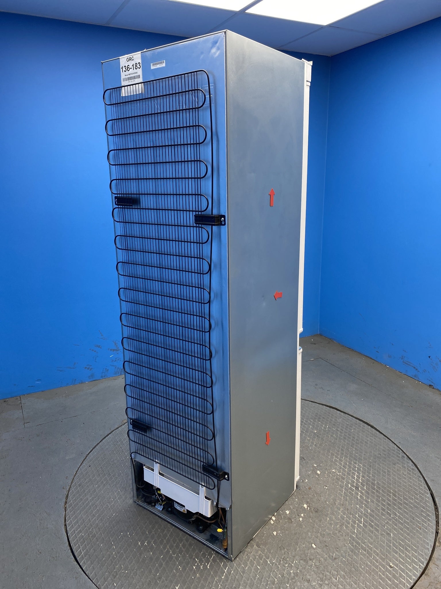 neue NBT3518FWK 70/30 Total No Frost Integrated Fridge Freezer
