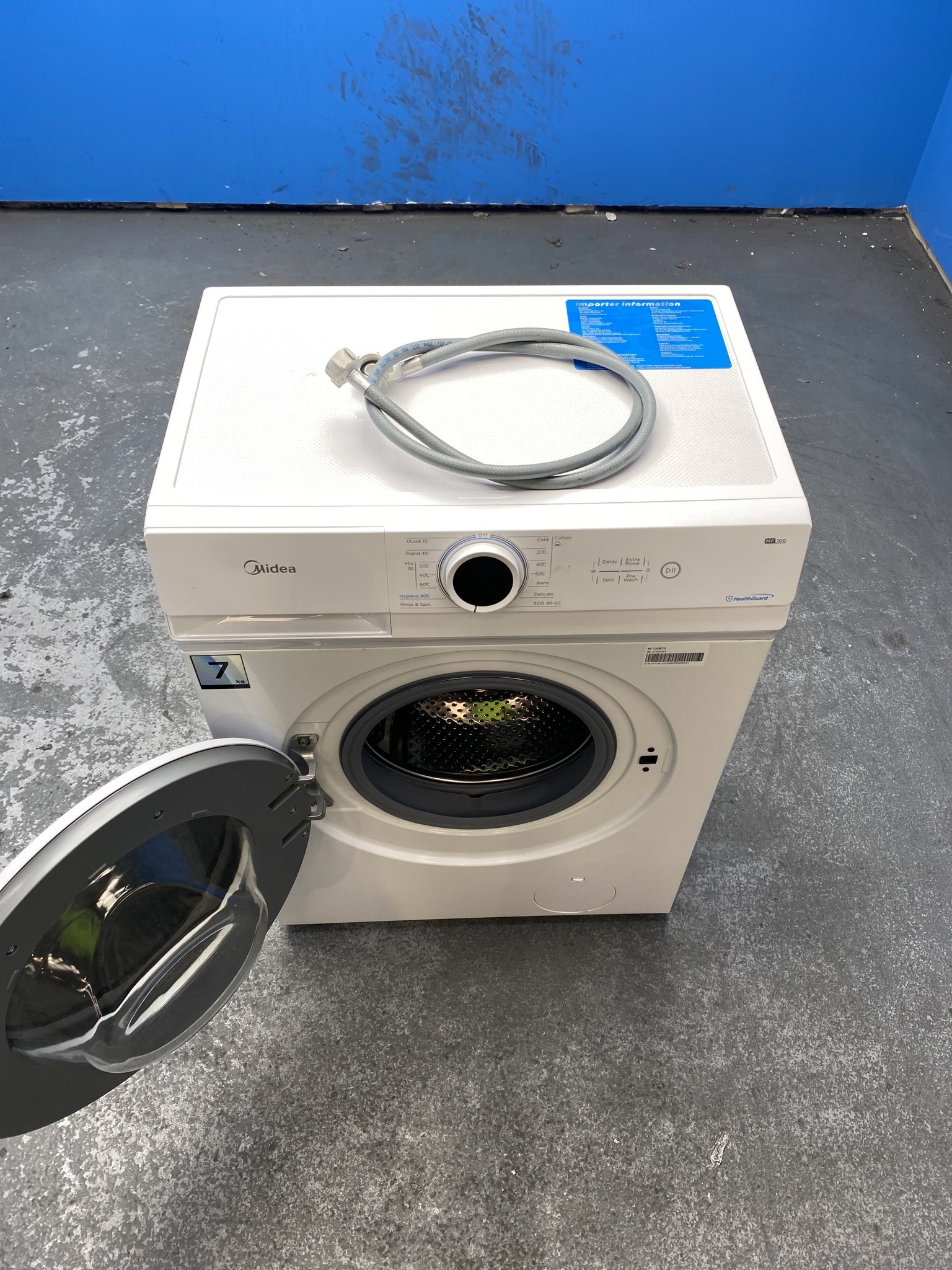 #GRC-156-776 - Midea MF100W70 7kg 1200 Spin Washing Machine