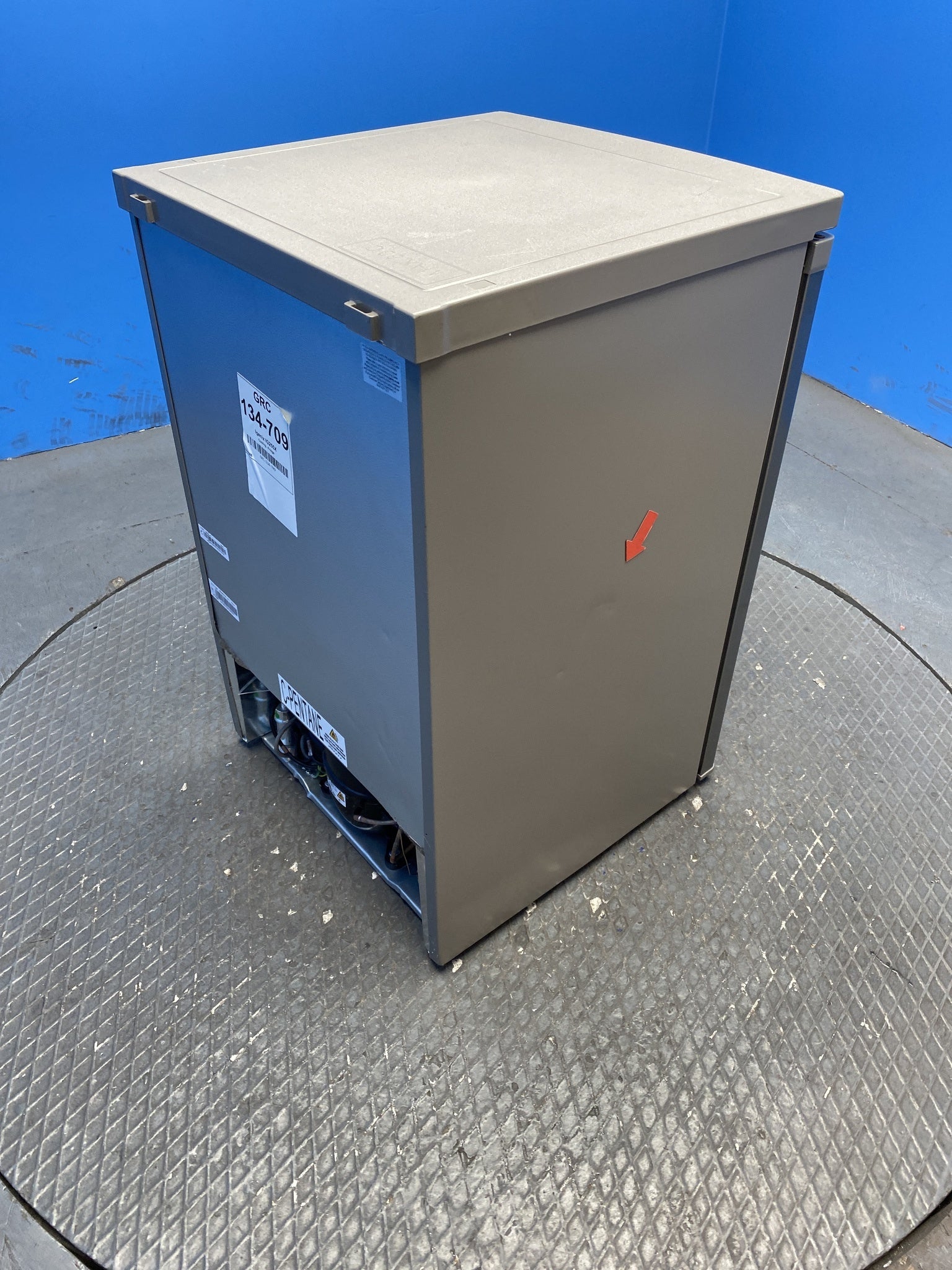 Igenix IG255X 136 Litre Undercounter Fridge