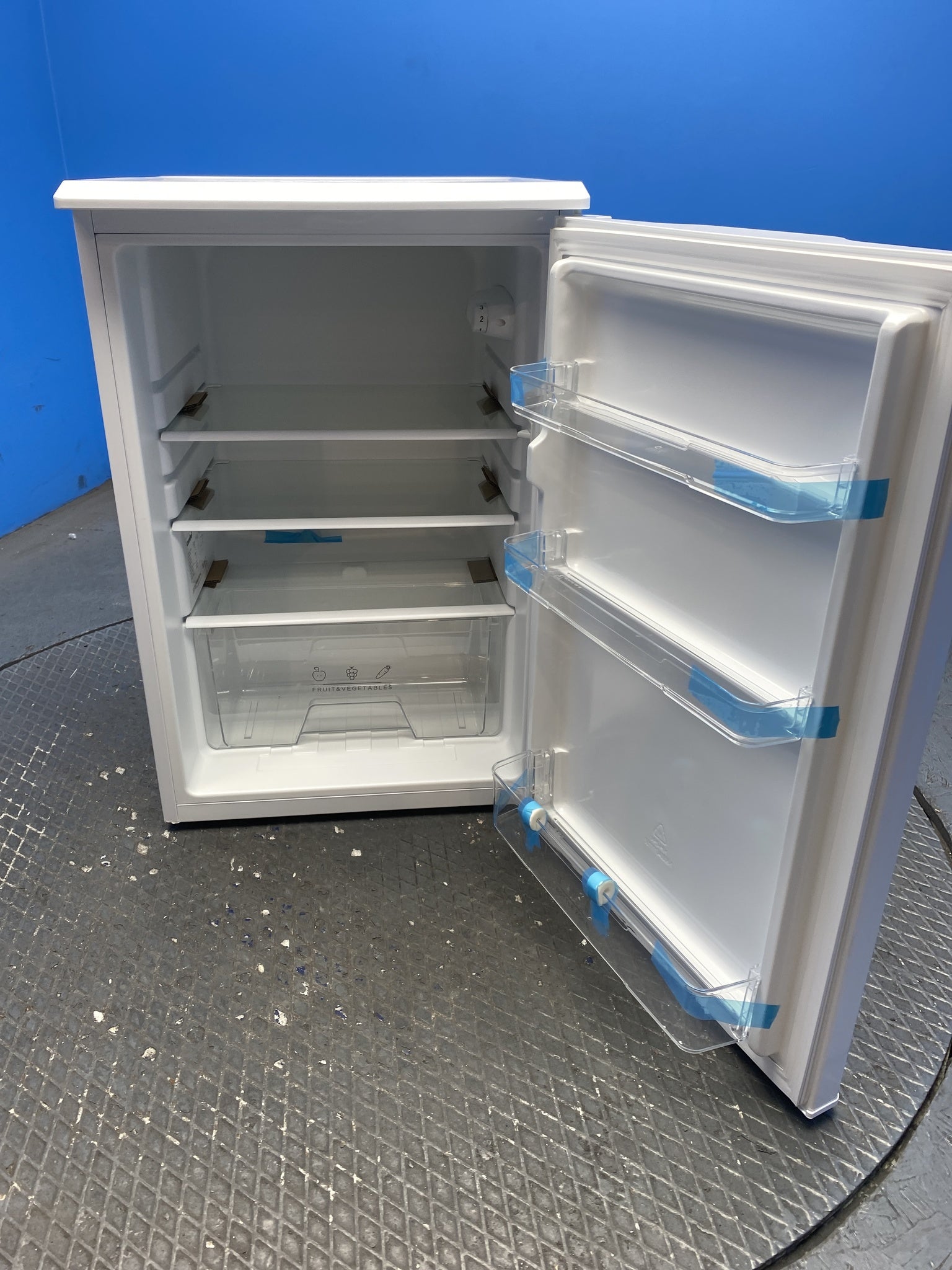 COMFEE' RCD133WH2(E) 131L Under-Counter Larder Fridge