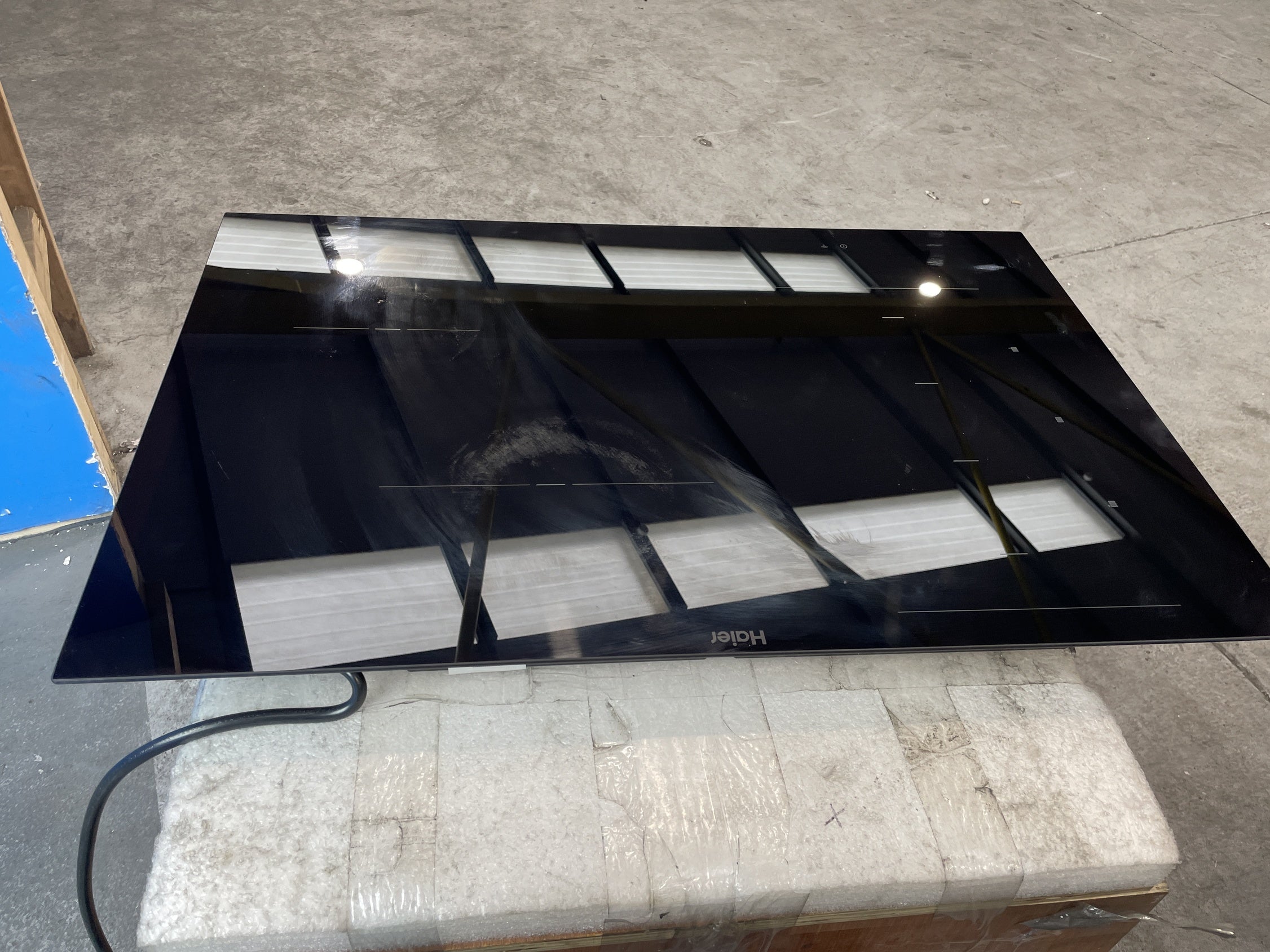 #GRC-159-942 - Haier HAMTB86IRCS Built-in 80cm 4 Zone Induction Smart Hob