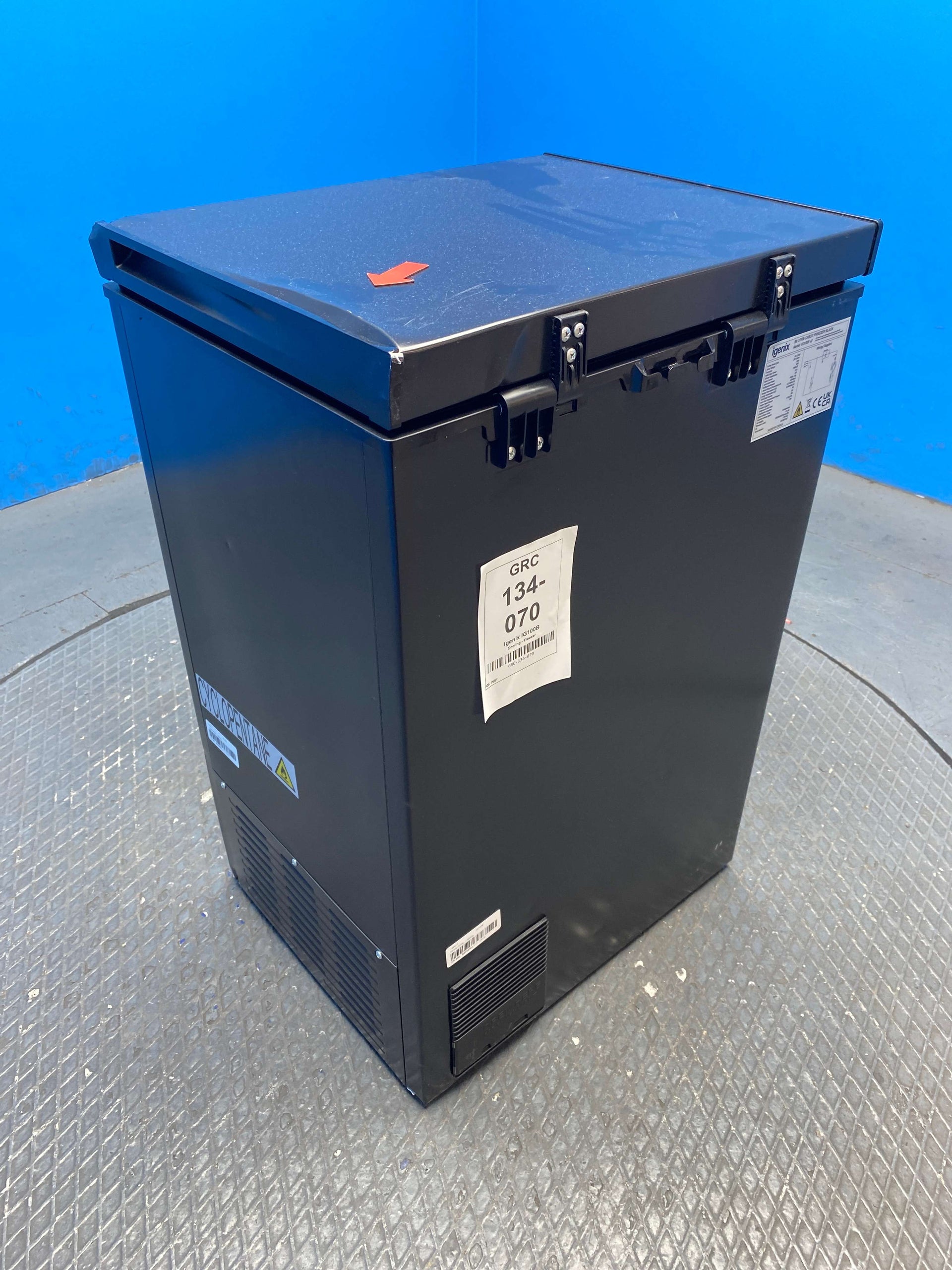 Igenix IG100B 99 Litre Freestanding Chest Freezer