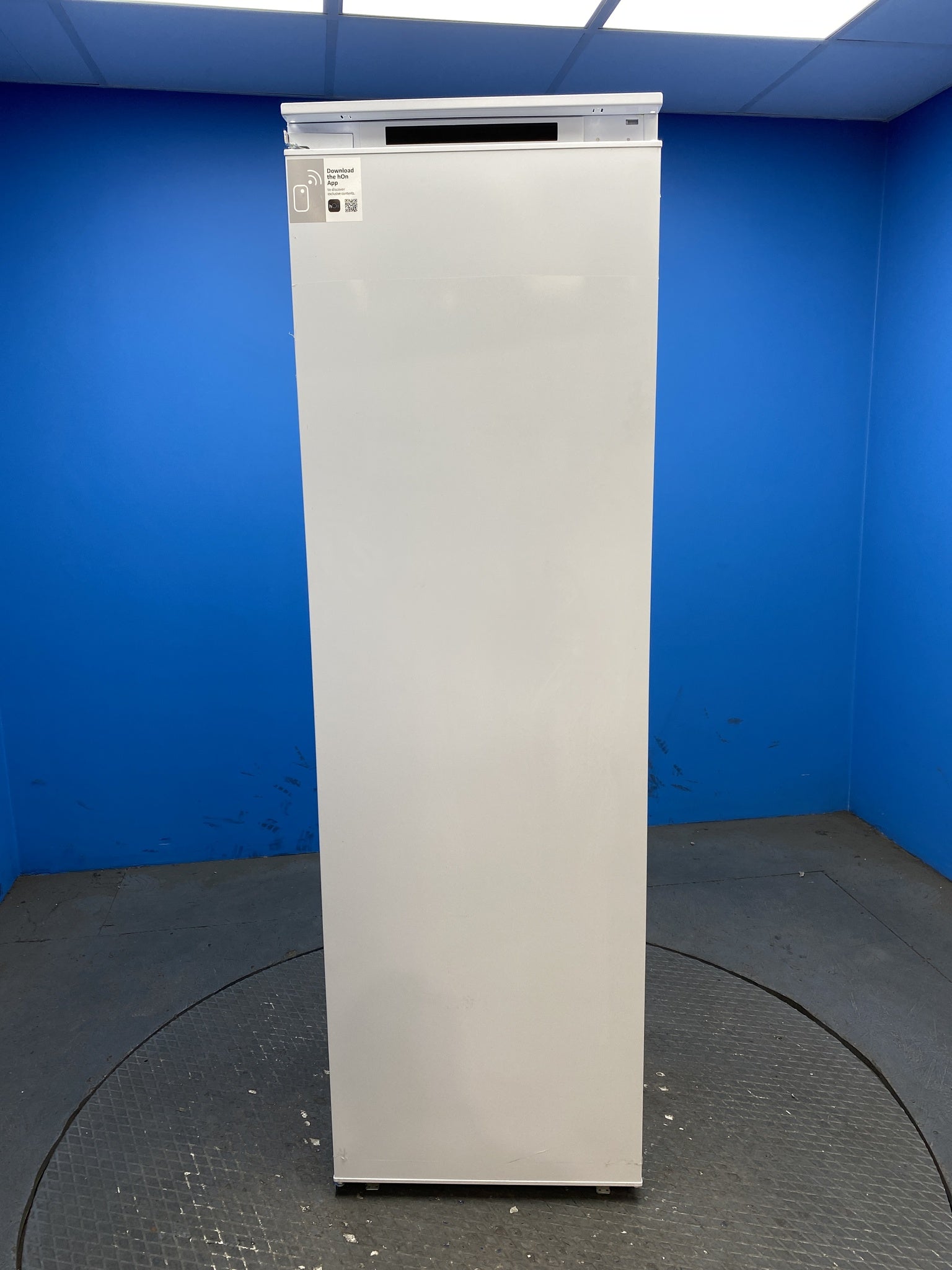 Haier HAUN518EWK 200L Integrated Total No Frost Freezer