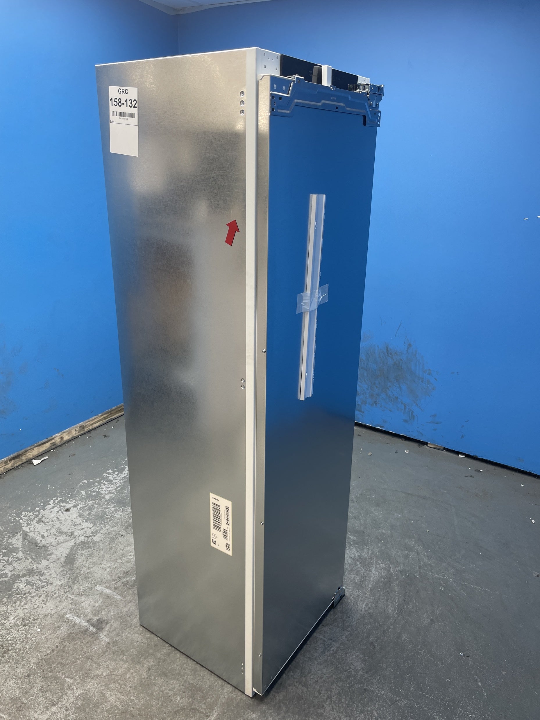 #GRC-158-132 - Bosch KIR81VFE0G 310L Integrated Tall Fridge with MultiBox