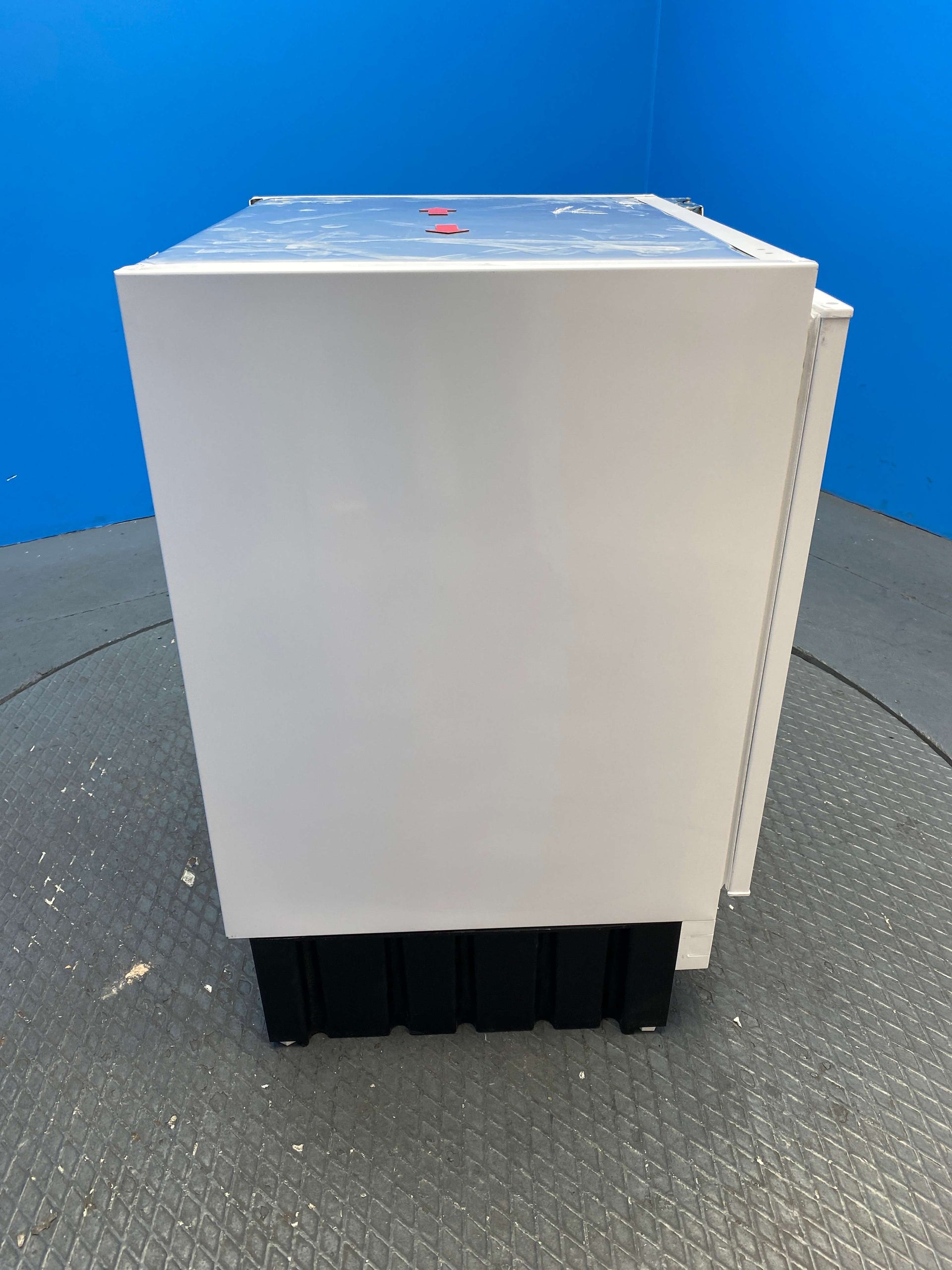 Statesman BU160LF4E 60cm Integrated Undercounter Fridge