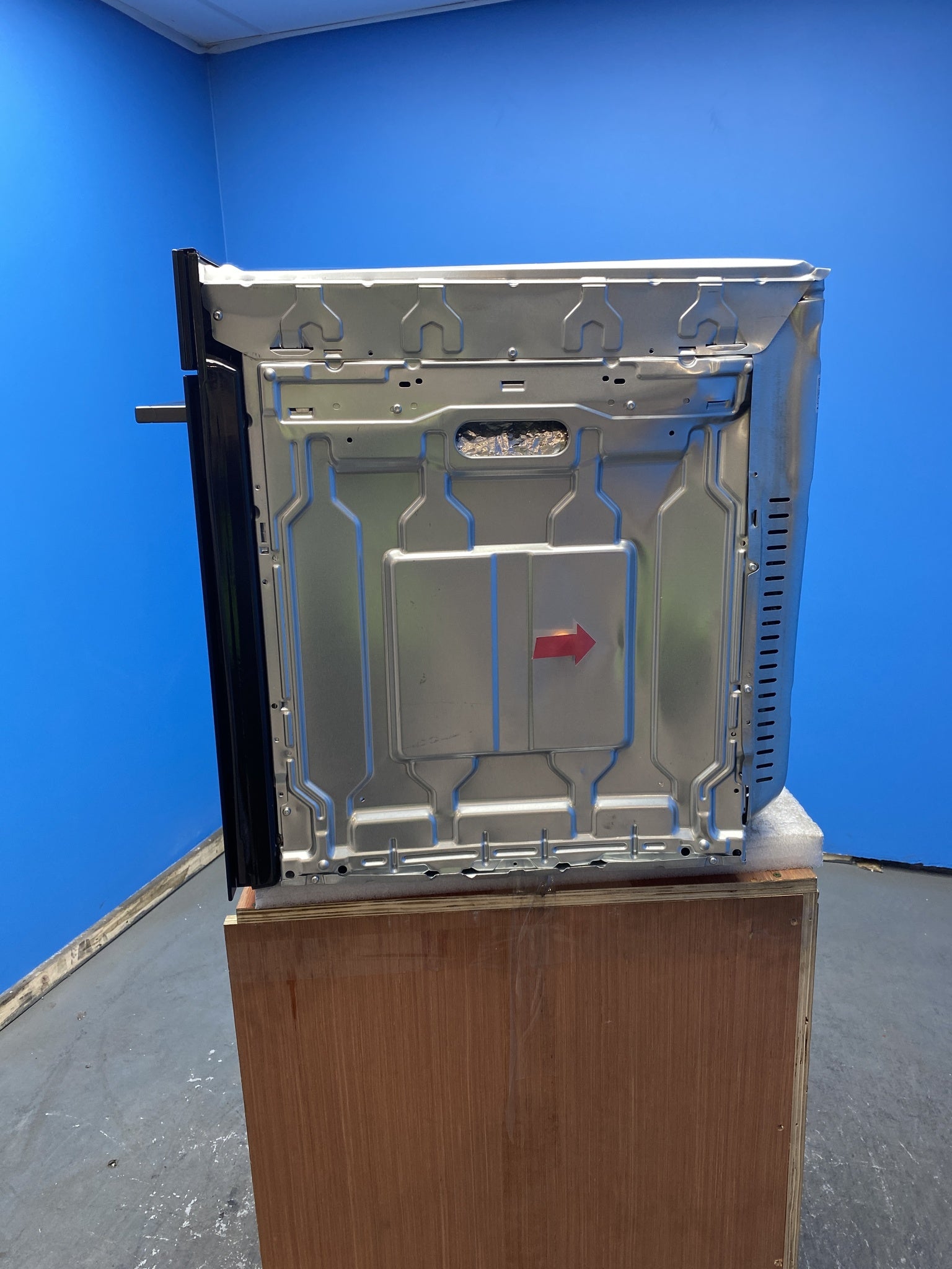 Hisense Hi8 BAS6PH8BUKWF BlackLine 77L Built-In Steam and Pyrolytic Oven