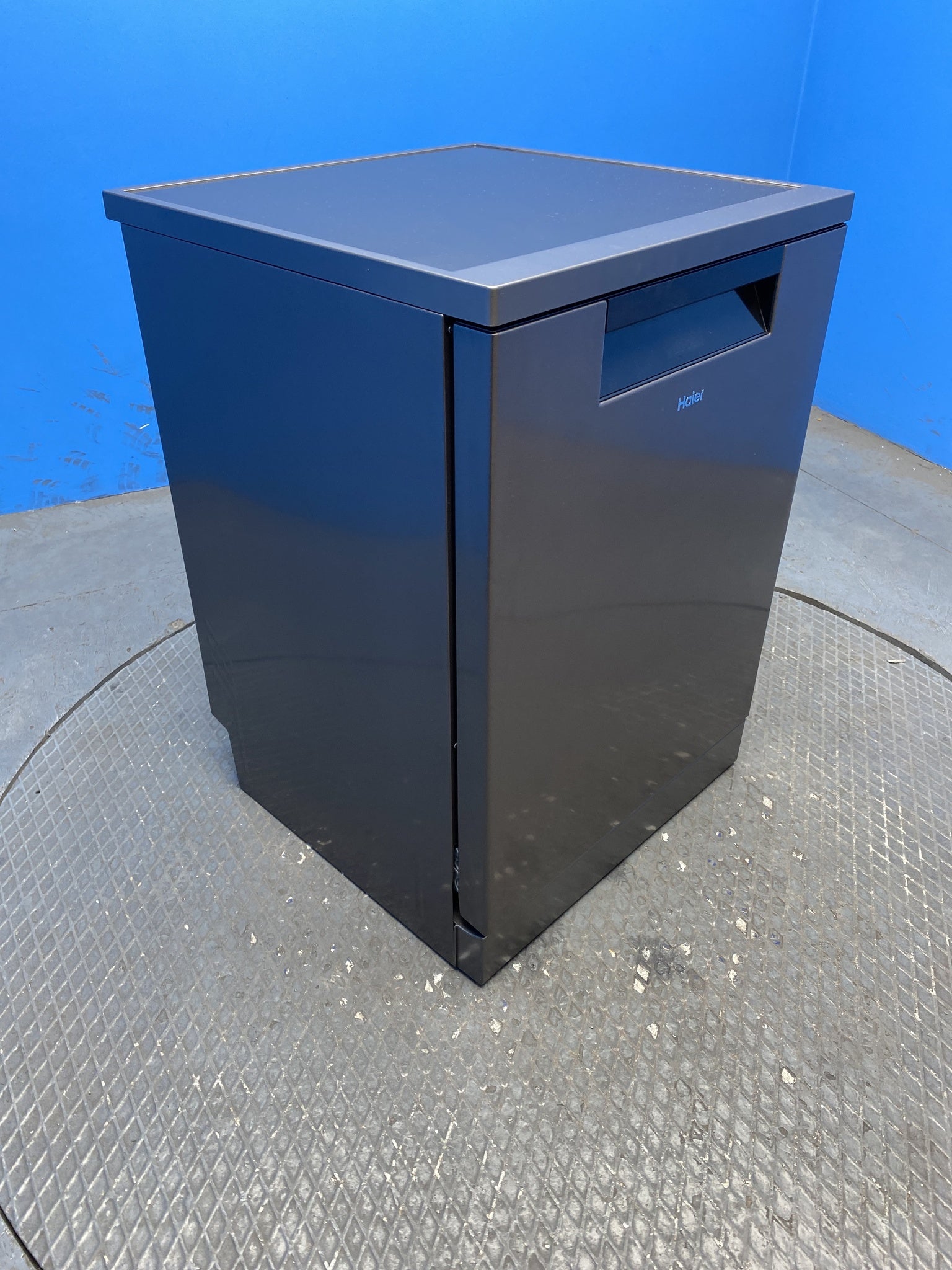 Haier XF4A4M4PDA Series 7 I-Pro Shine 14 Place Setting Dishwasher