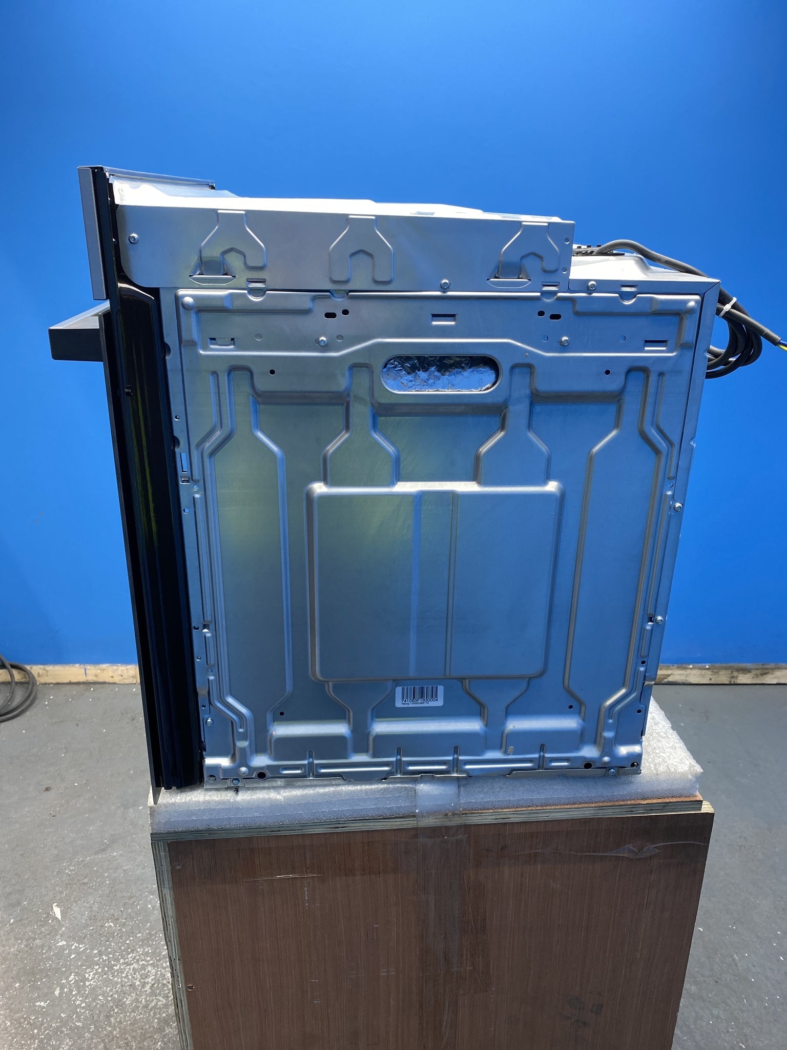 Hisense BI62211CX Built-in 77 Litre Single Oven