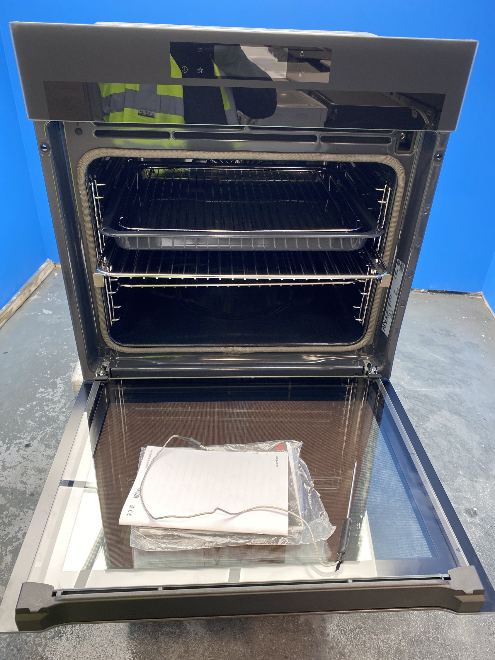 #GRC-149-710 - AEG BPE748380T Built-In Electric Single Oven with Assisted Cooking