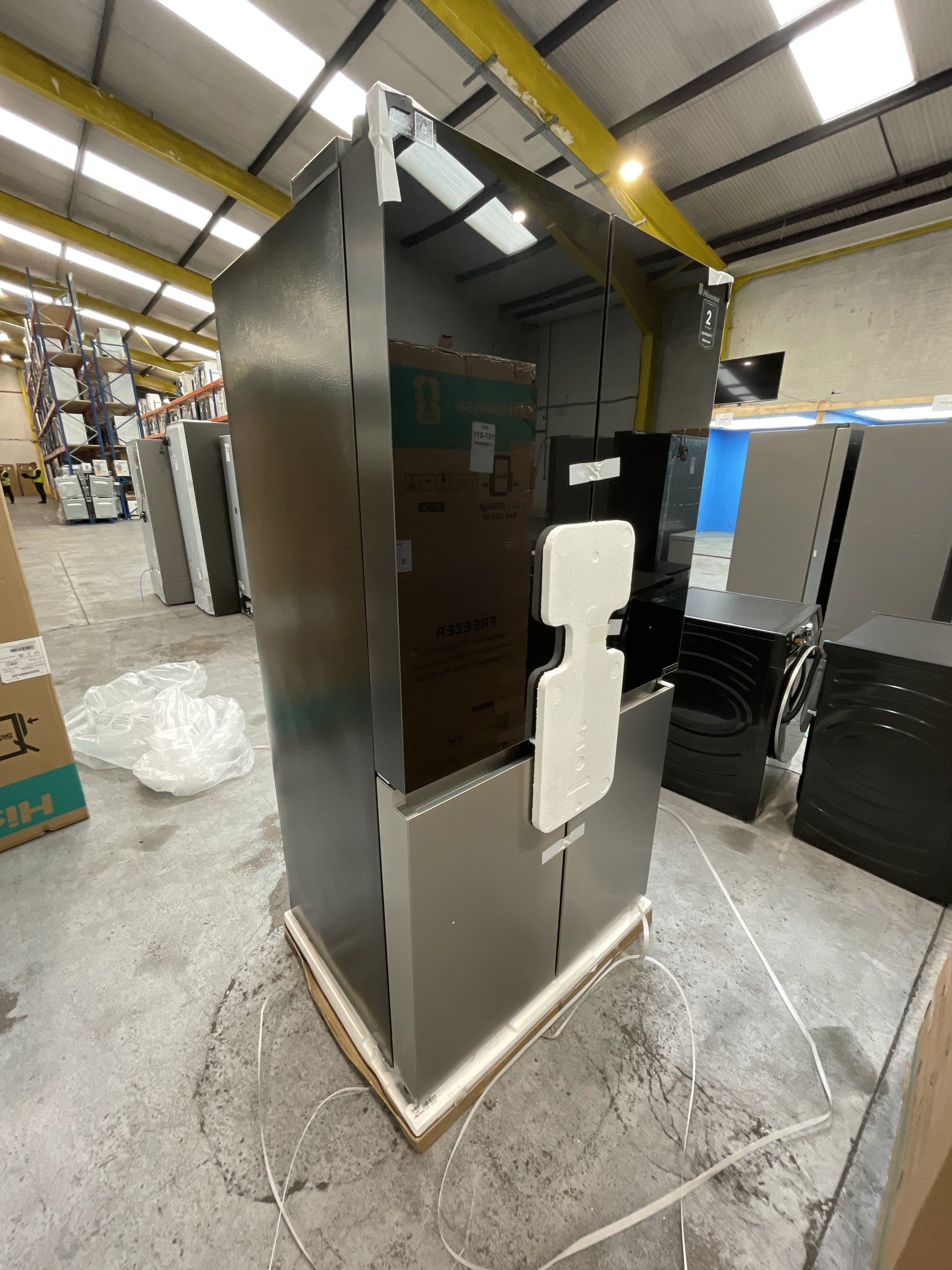 #GRC-157-607 - Hisense RQ560N4WCF PureFlat American Style Fridge Freezer