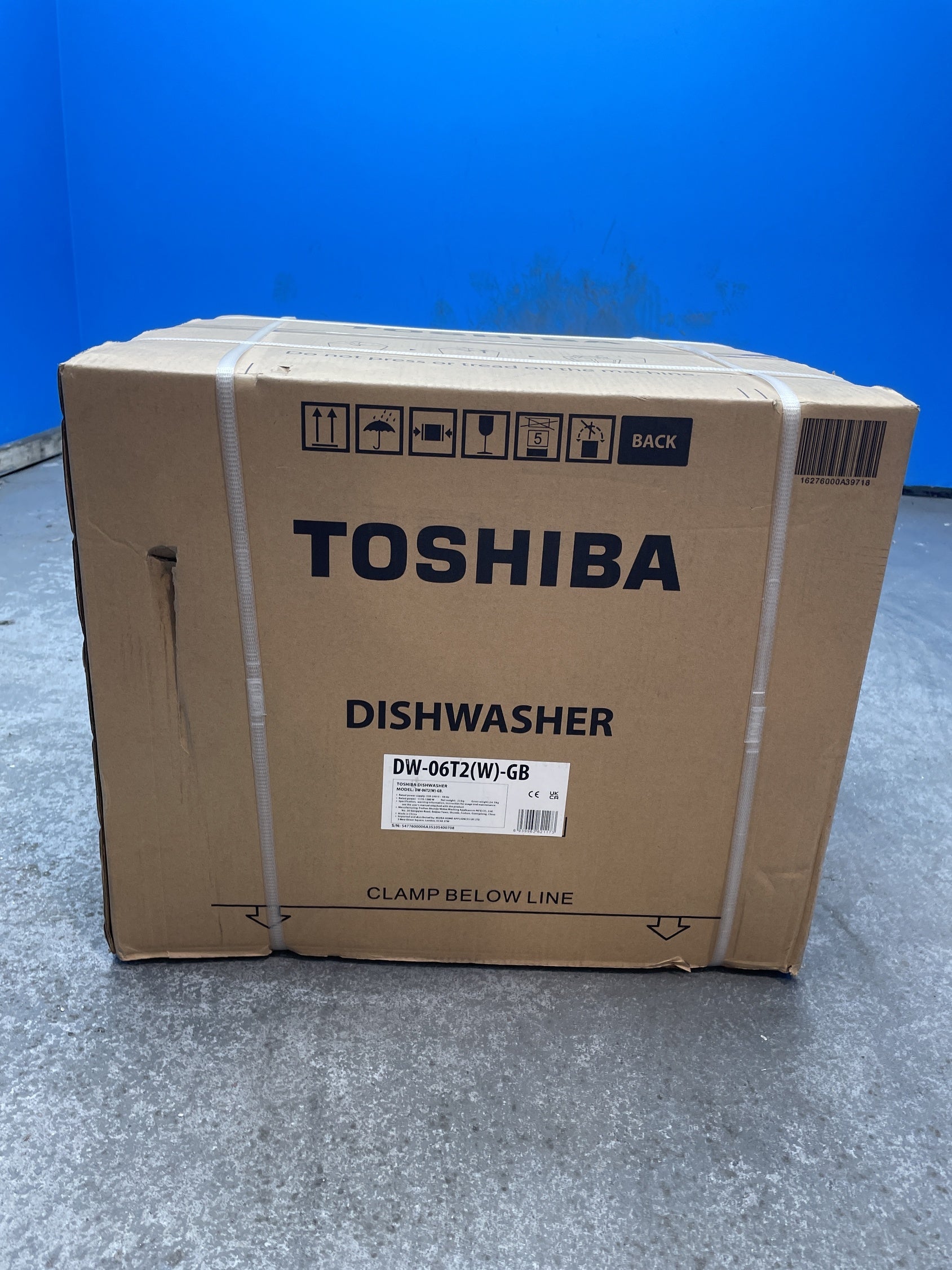 #GRC-158-905 - Toshiba DW-06T2W 6 Place Table Top Dishwasher