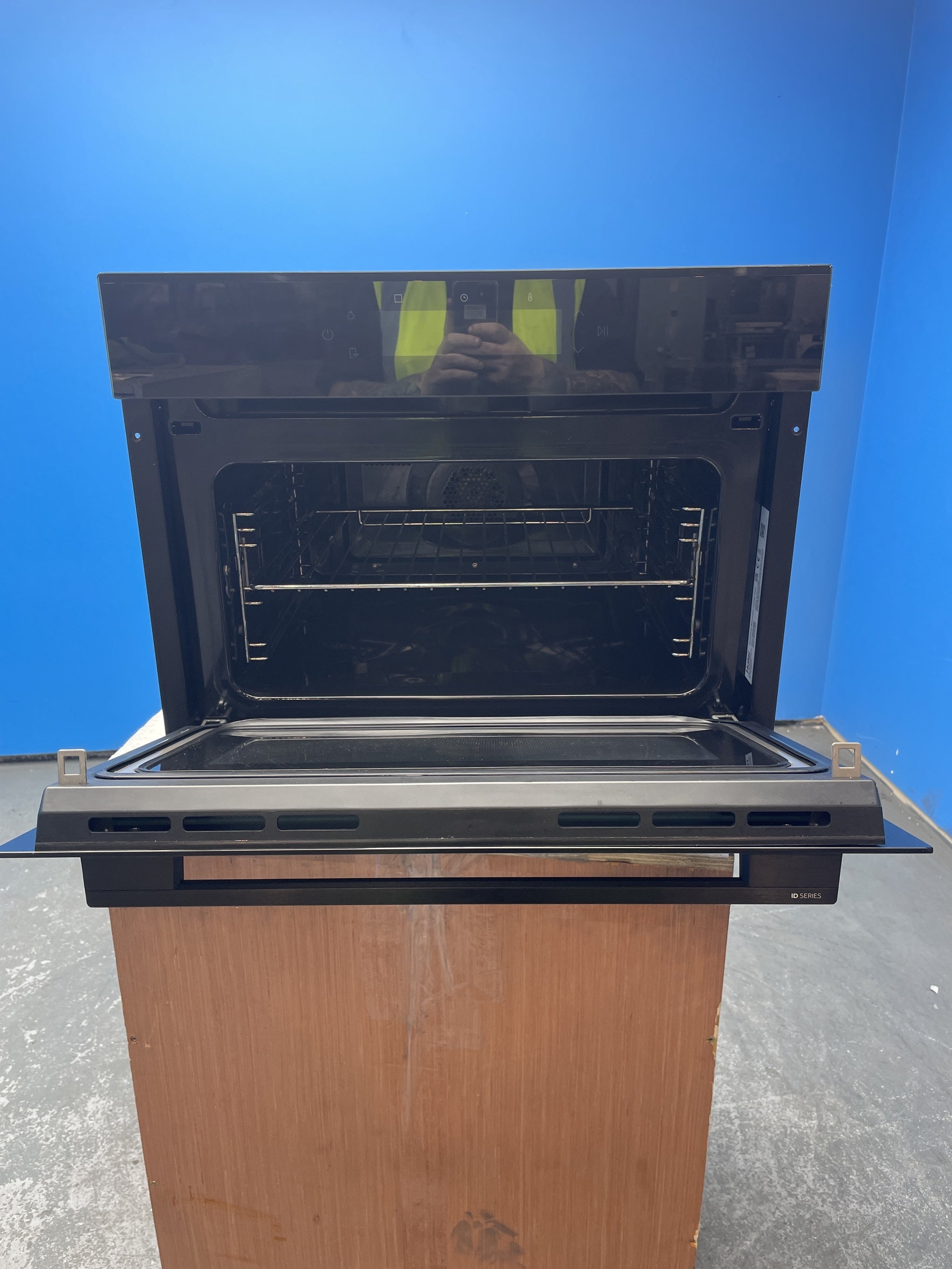 #GRC-155-614 - Haier H4MWID29G6NQB 44L Built‑In Combo Microwave