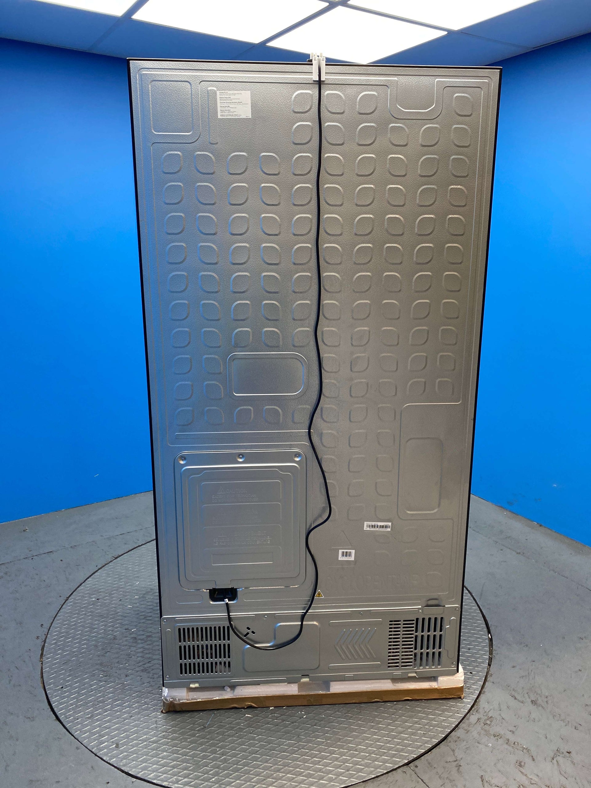 Hisense RF749N4SWFE 579 Litre French Door Fridge Freezer