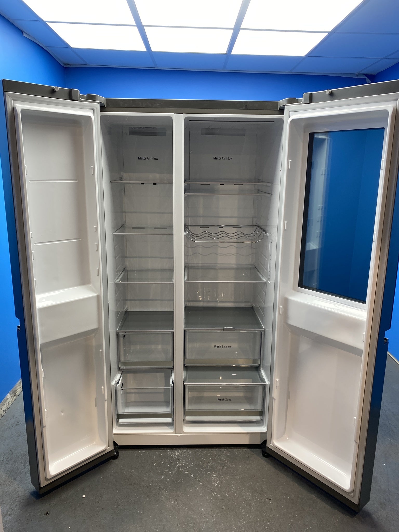 LG GSVV80PYLL 655L InstaView American Fridge Freezer