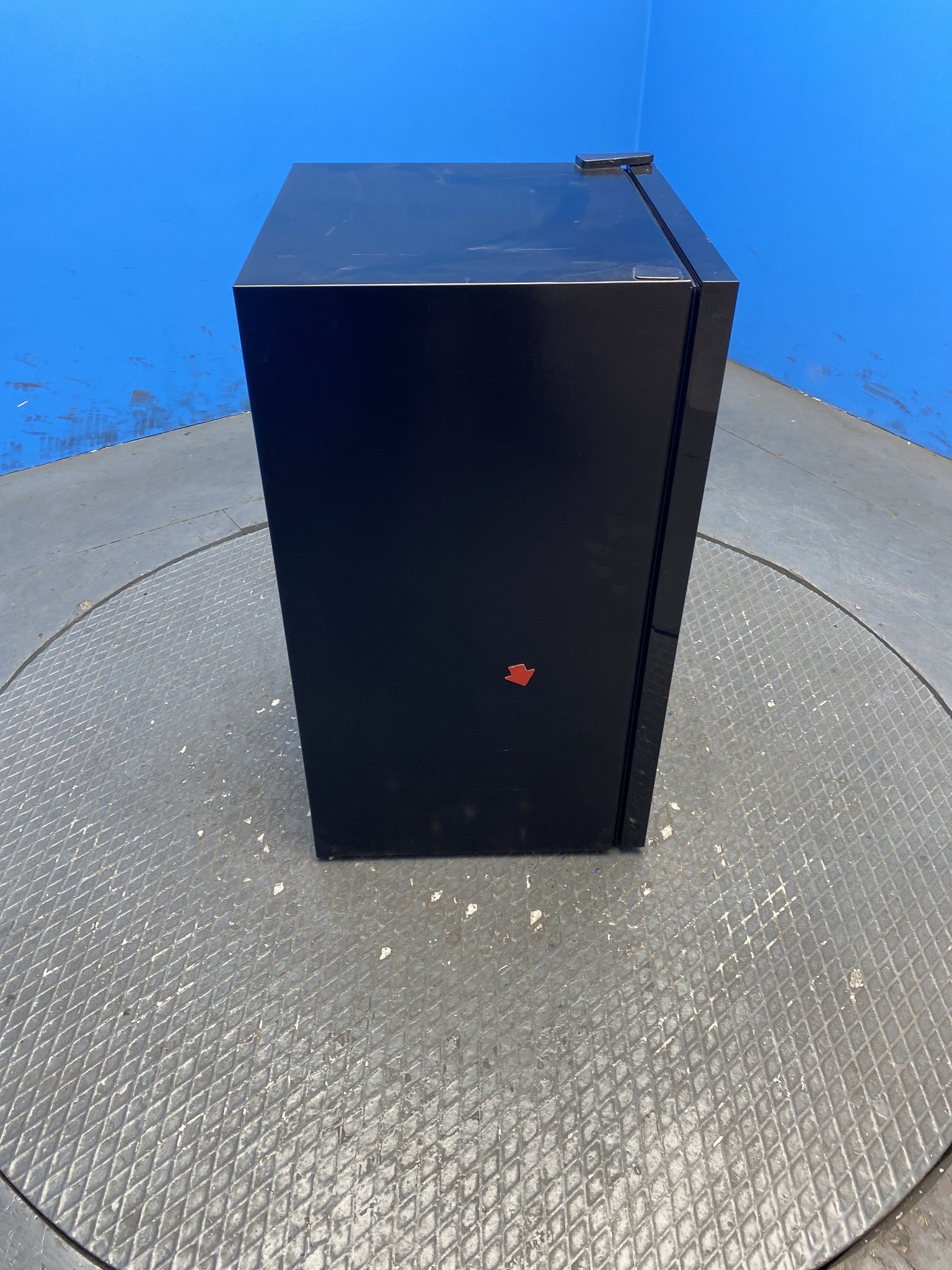 Igenix SC-98B 98L Drinks & Beverage Cooler