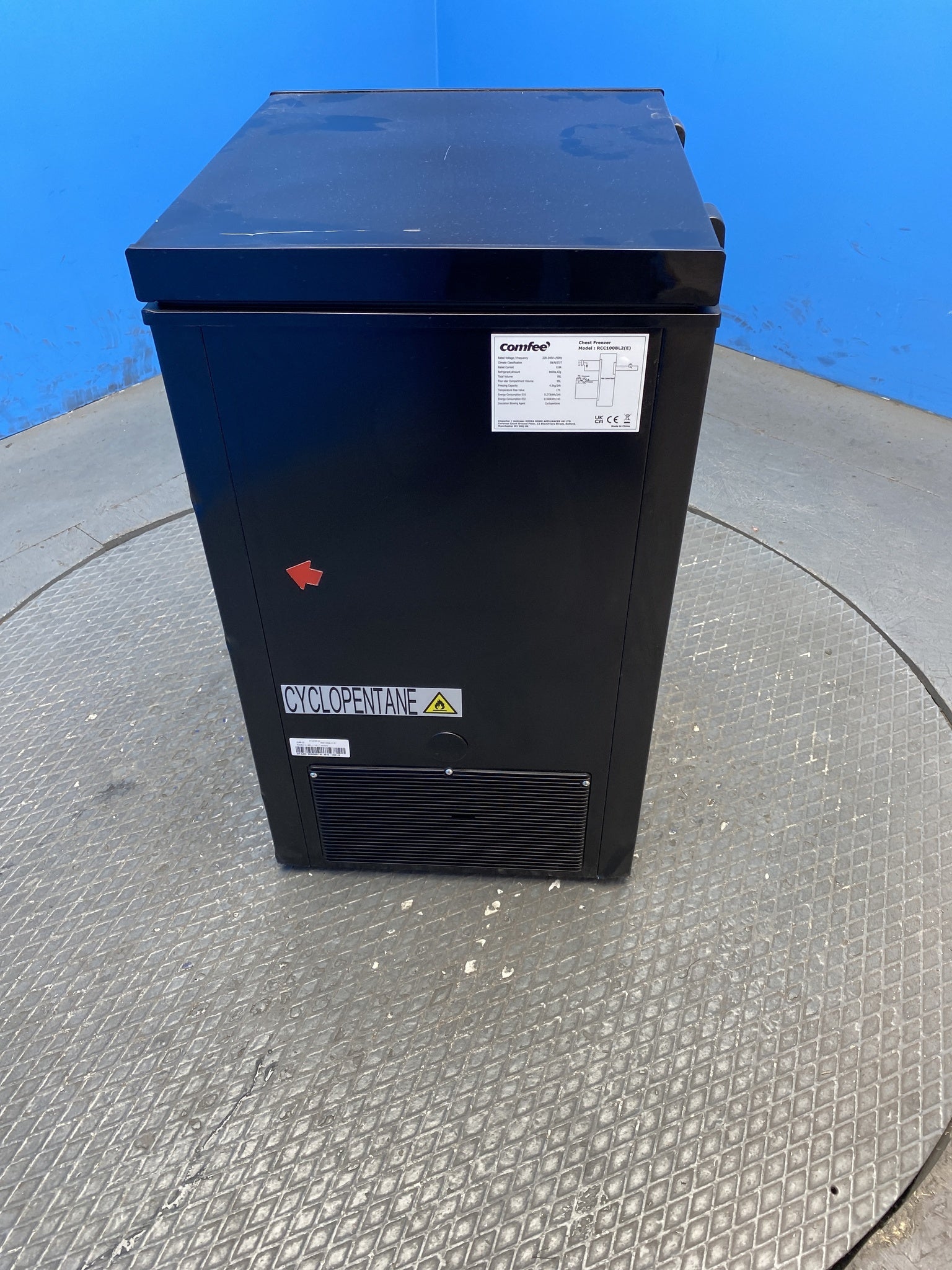 COMFEE' RCC100BL2 99L Freestanding Chest Freezer