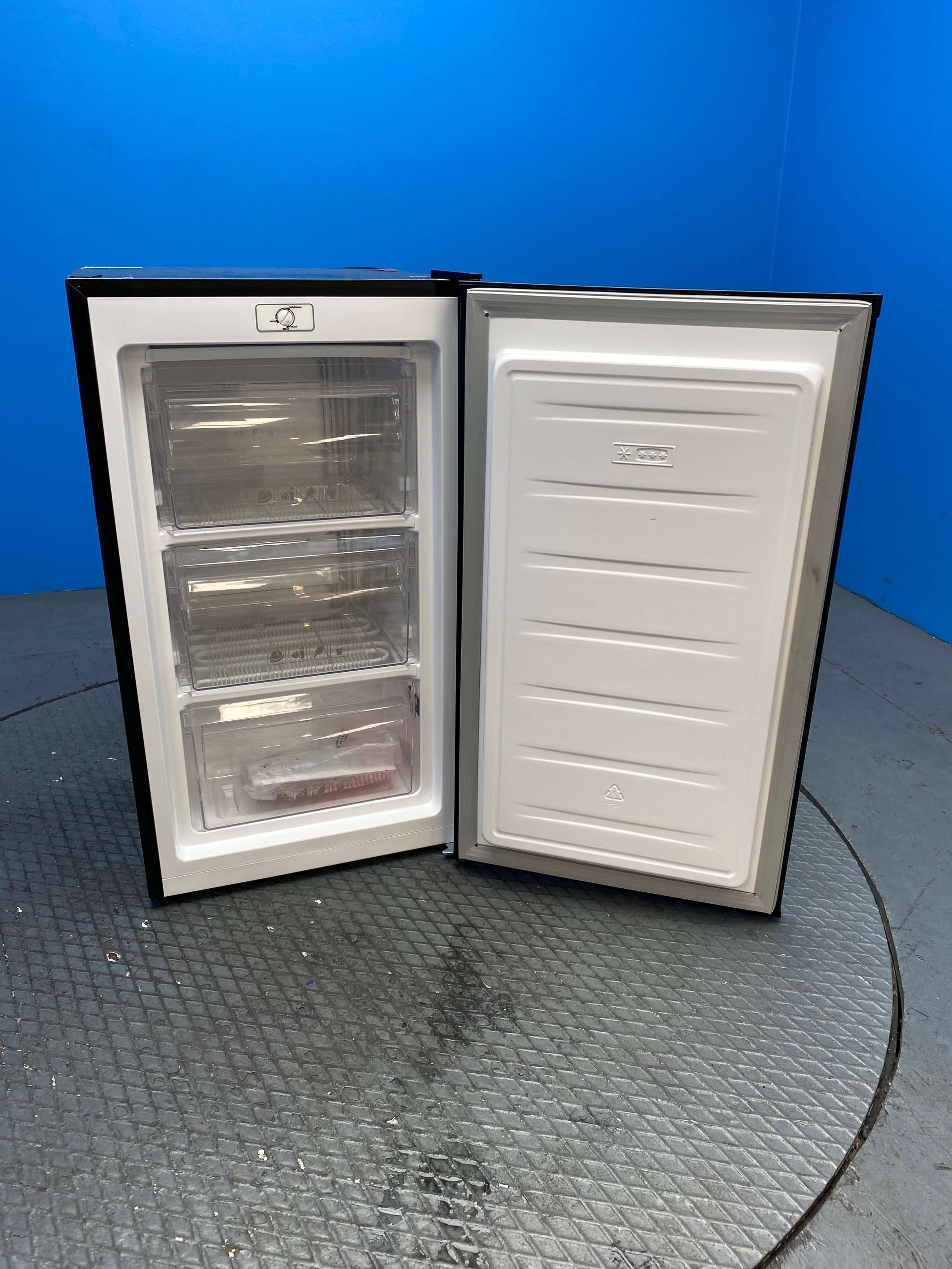 Abode A85UCFF482E1B 85L Under Counter Fridge Freezer