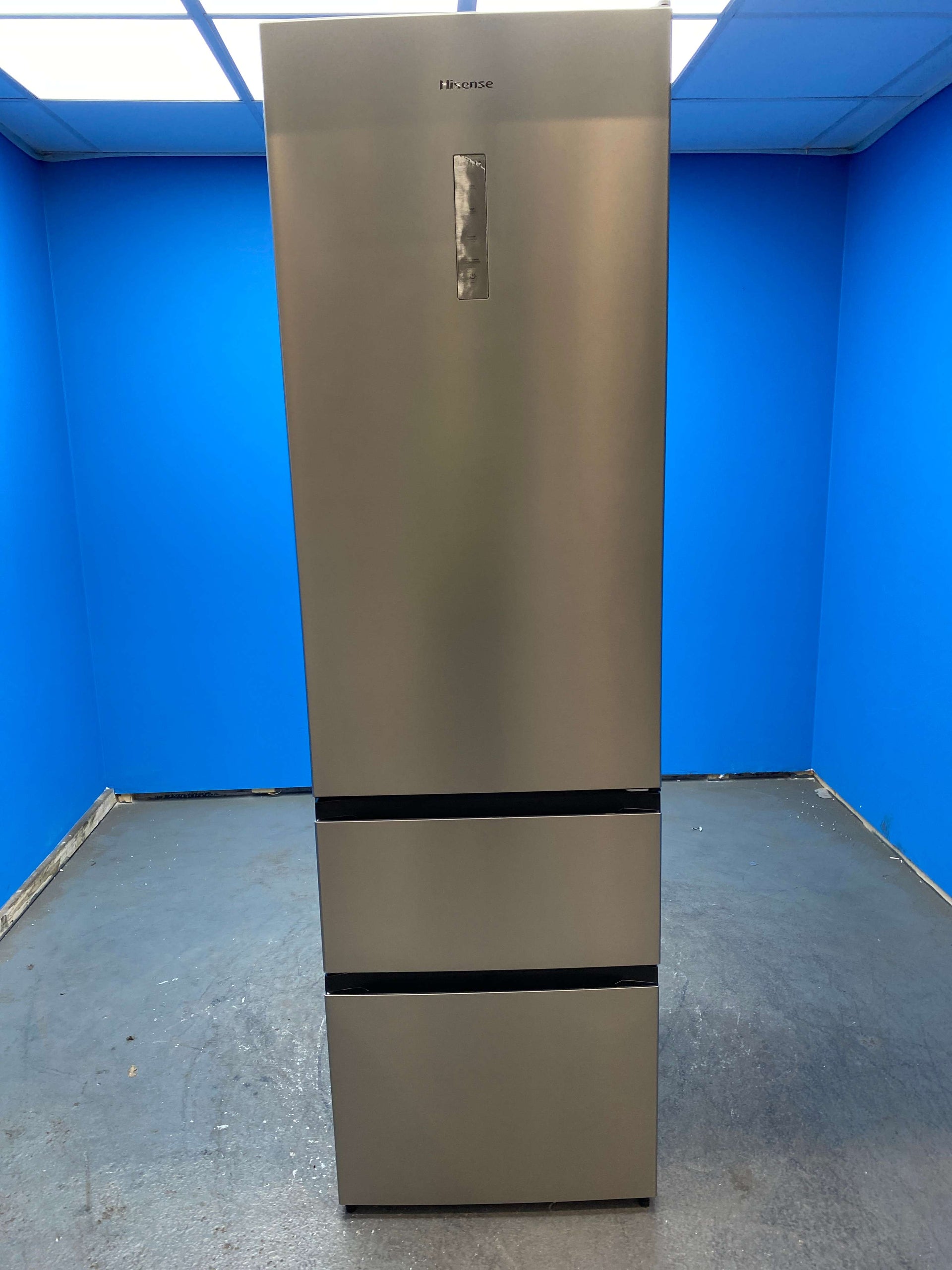 Hisense RM469N4ACDUK 60/40 Total No Frost Fridge Freezer