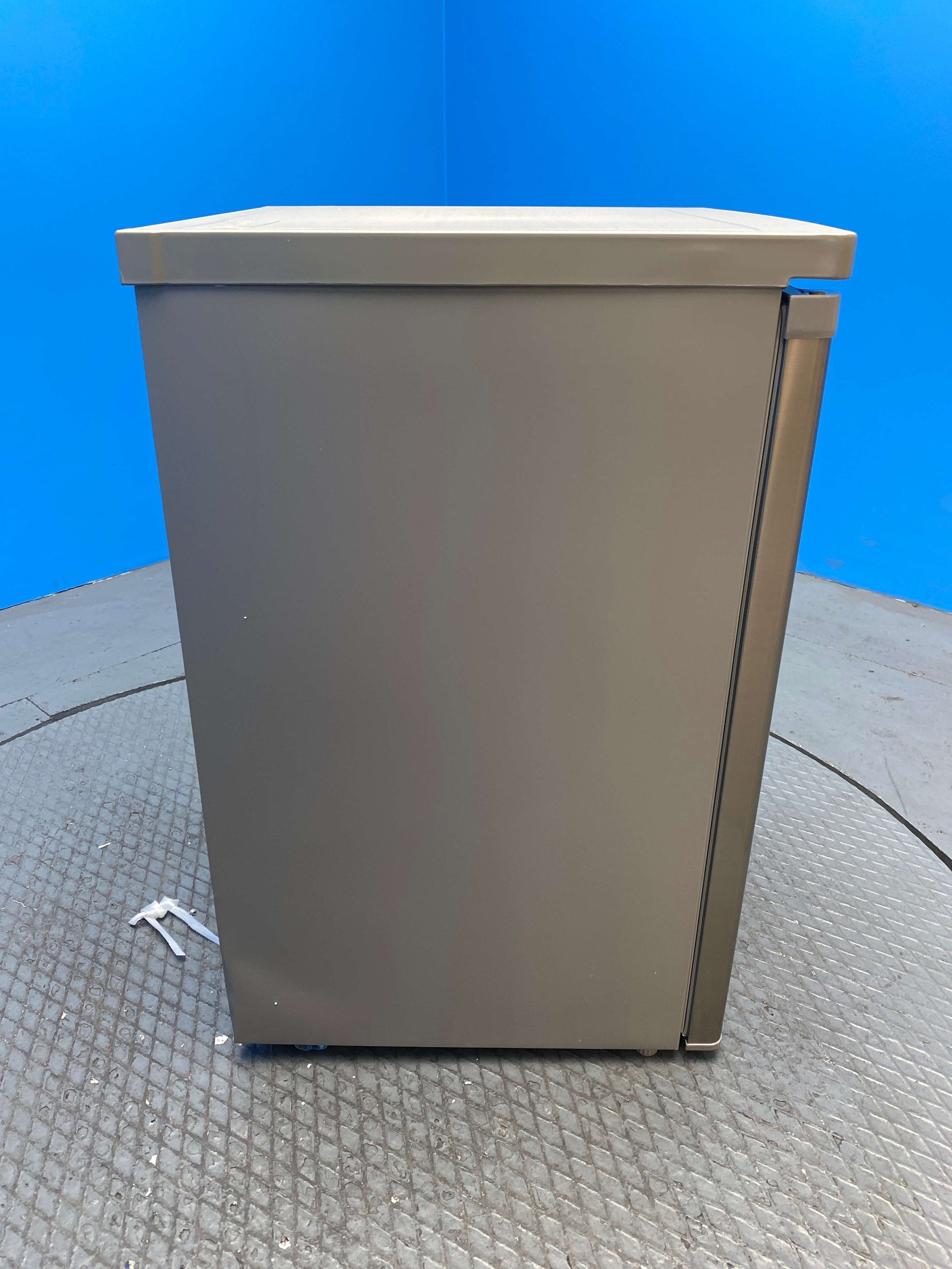 Igenix IG255X 136 Litre Undercounter Fridge