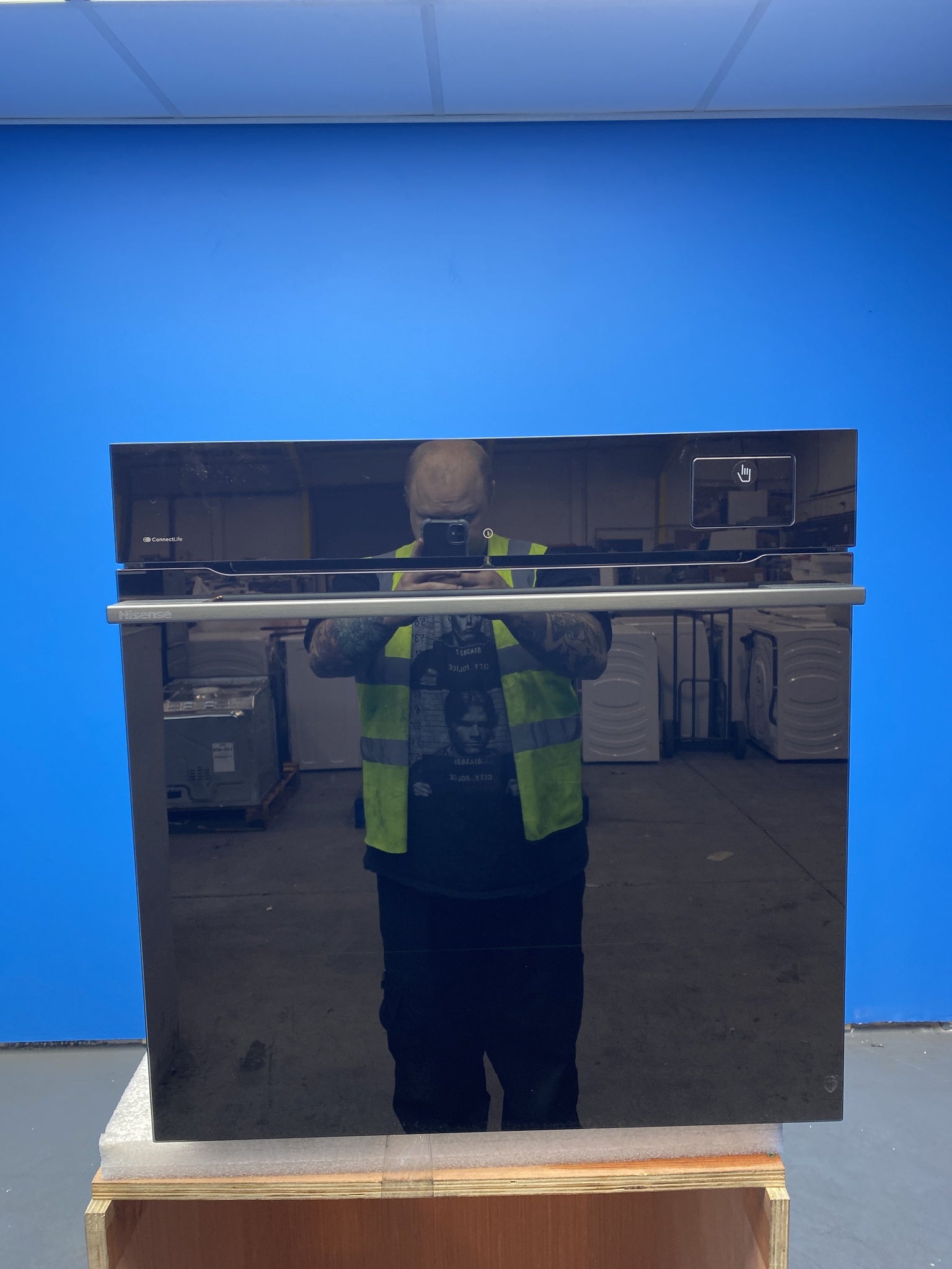 Hisense Hi8 BAS6PH8BUKWF BlackLine 77L Built-In Steam and Pyrolytic Oven