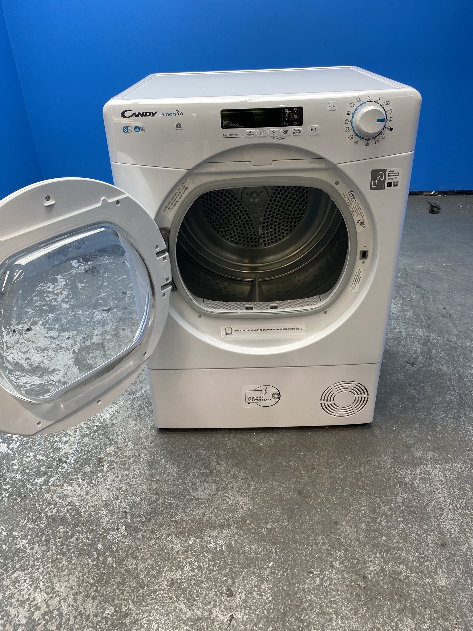 #GRC-156-037 - Candy CSOEC8DG 8kg Condenser Smart Tumble Dryer