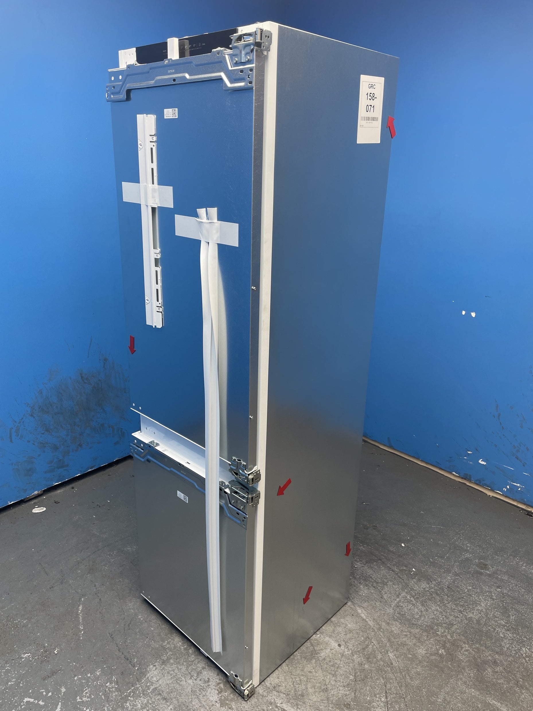 #GRC-158-071 - Bosch KIN86VFE0G Series 4 Integrated Frost Free Fridge Freezer