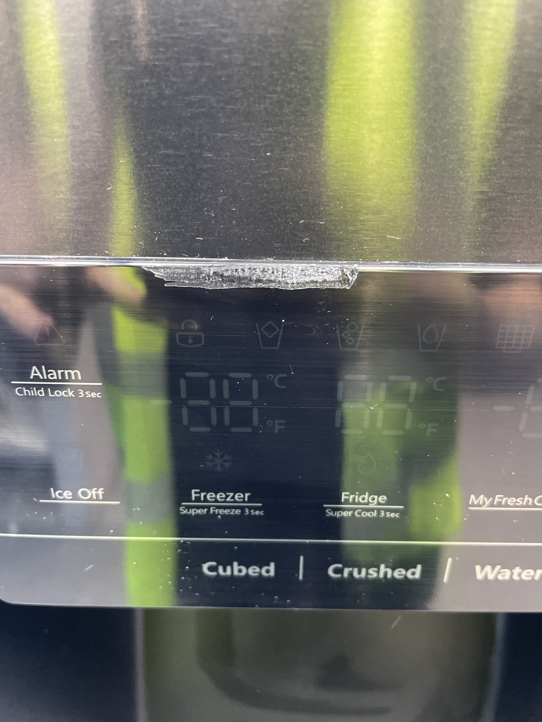 #GRC-157-497 - Hisense PureFlat RQ760N4IFE American Style Fridge Freezer