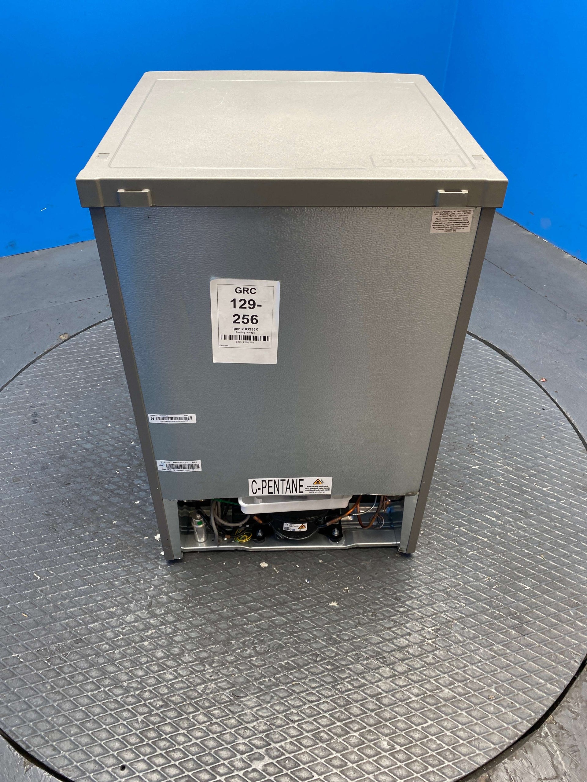 Igenix IG255X 136 Litre Undercounter Fridge