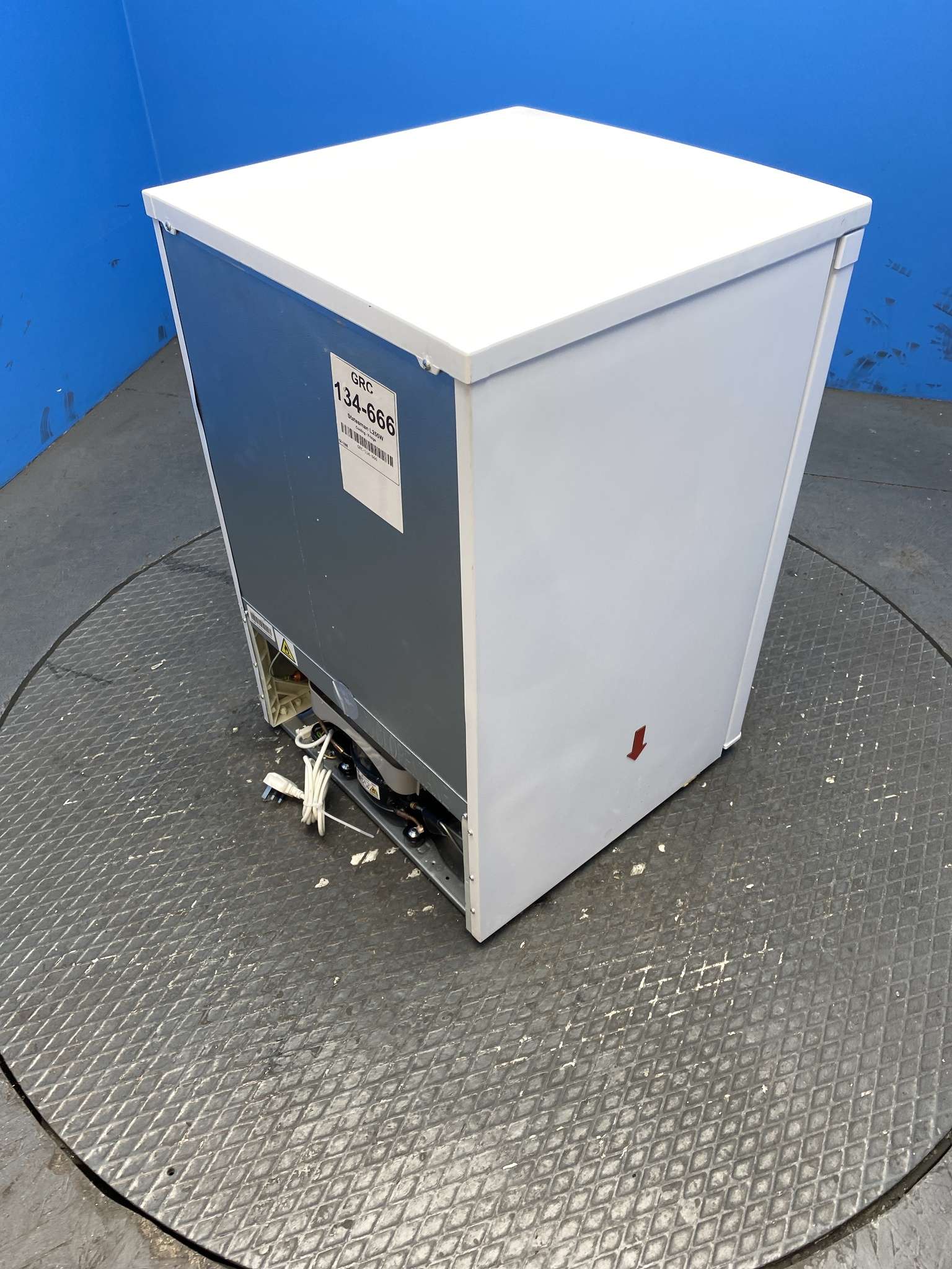 Statesman L255W 113 Litre 55cm Under Counter Fridge