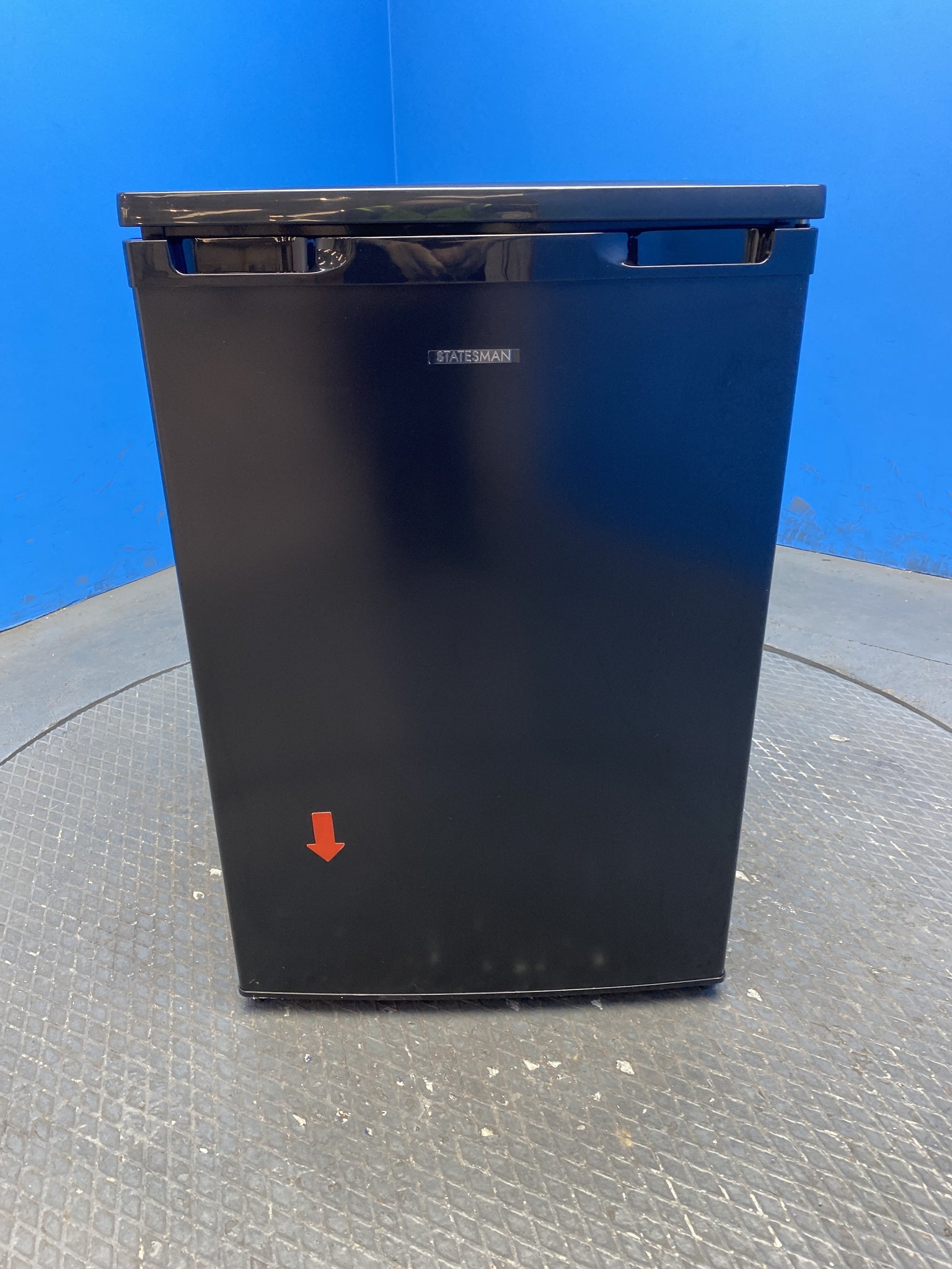Statesman L255B 113 Litre 55cm Under Counter Fridge