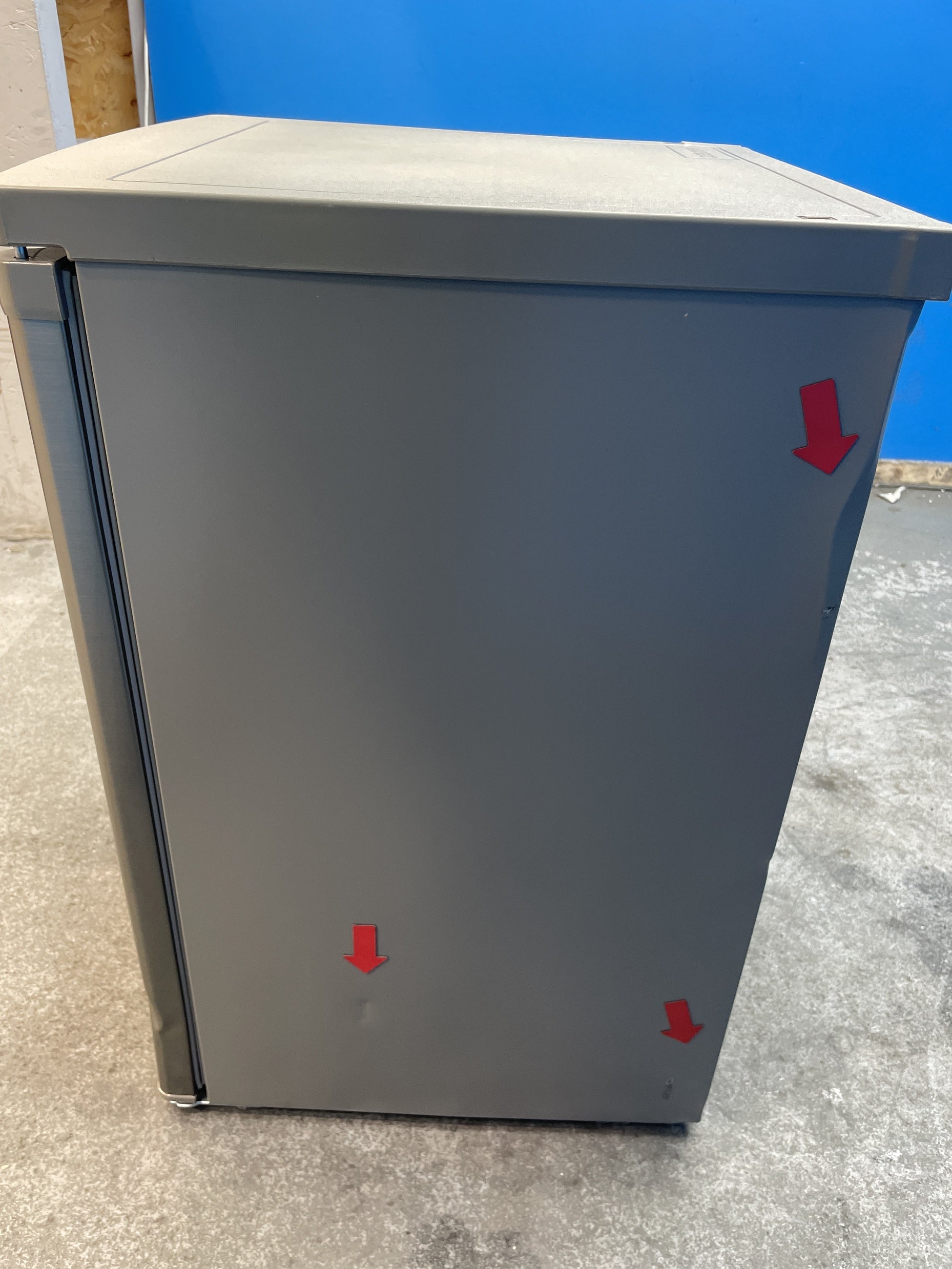 #GRC-153-438 - Igenix IG255X 136 Litre Undercounter Fridge