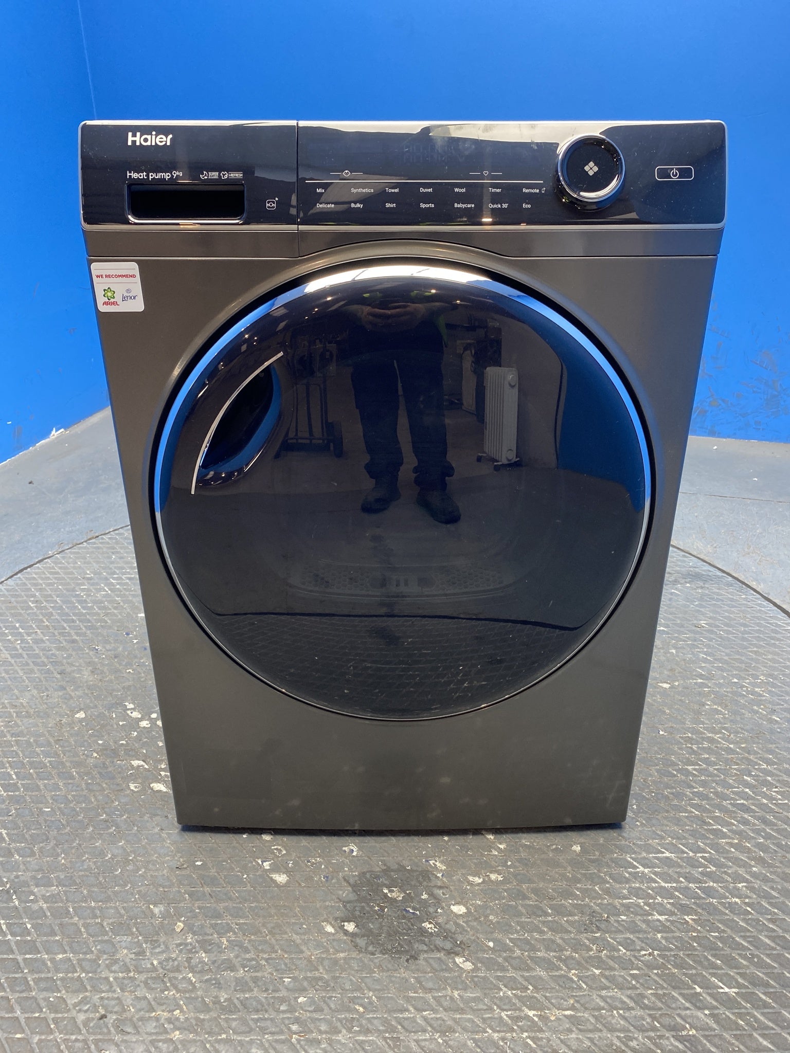 Haier HD90-A3Q979SU1 9kg Heat Pump Tumble Dryer