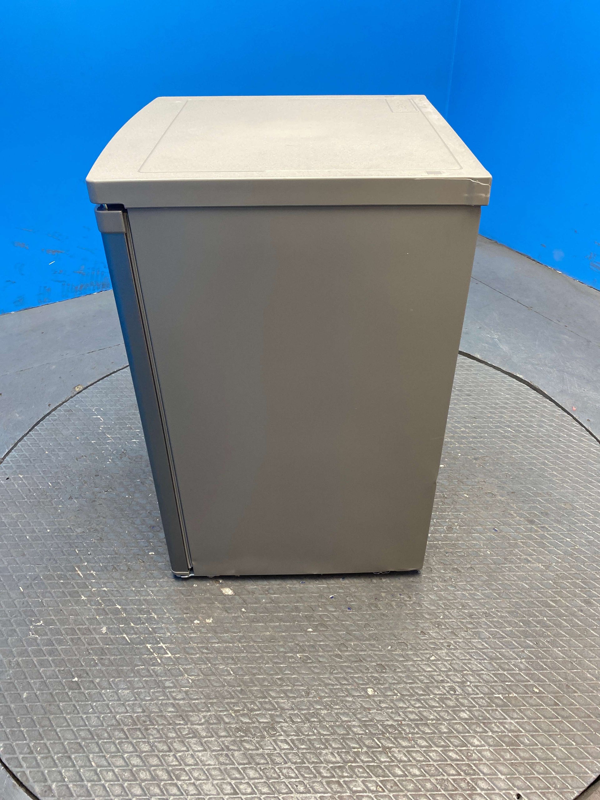 Igenix IG255X 136 Litre Undercounter Fridge