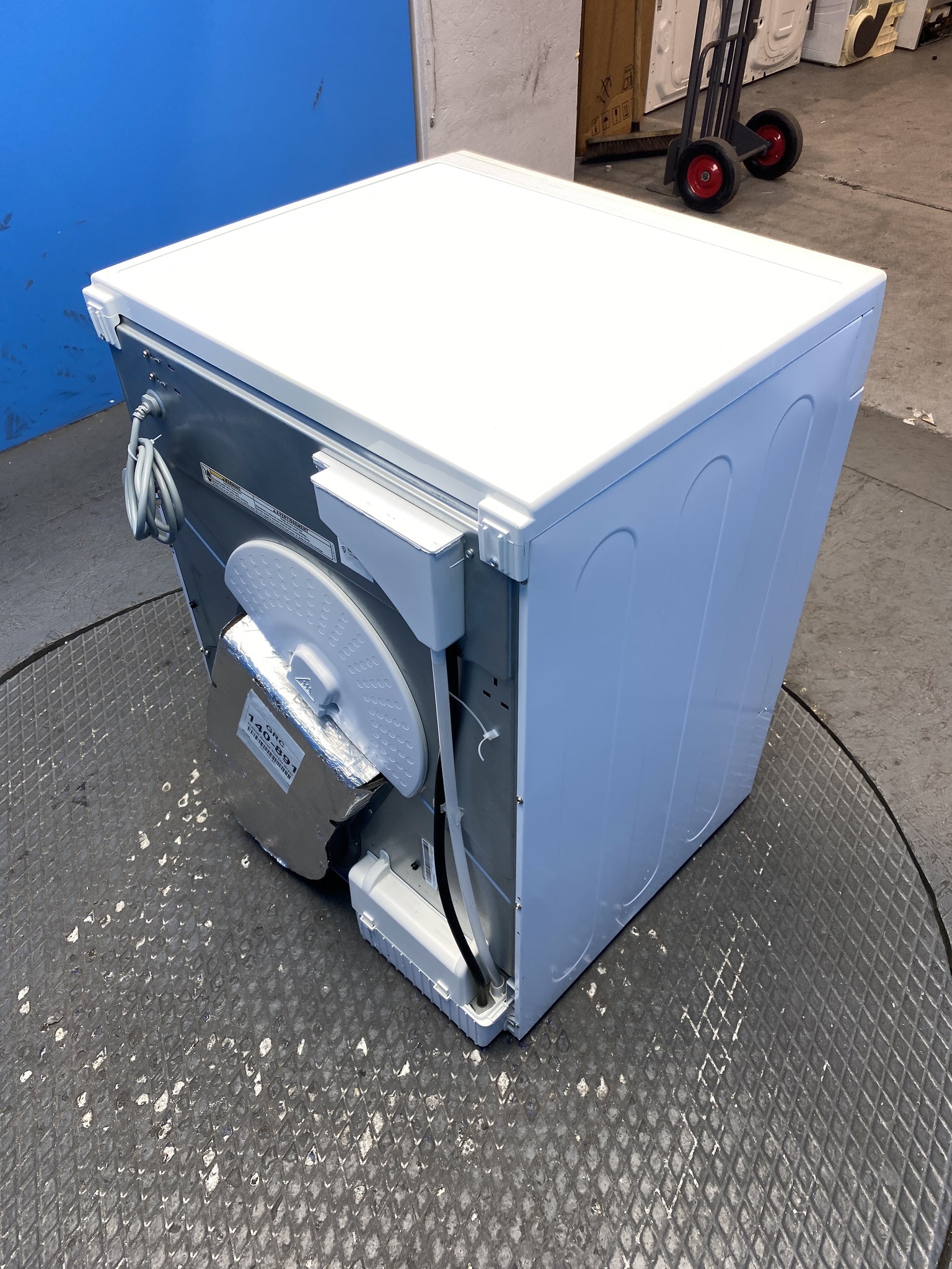 Indesit I2D81WUK 8kg Condenser Tumble Dryer with Turn&Go