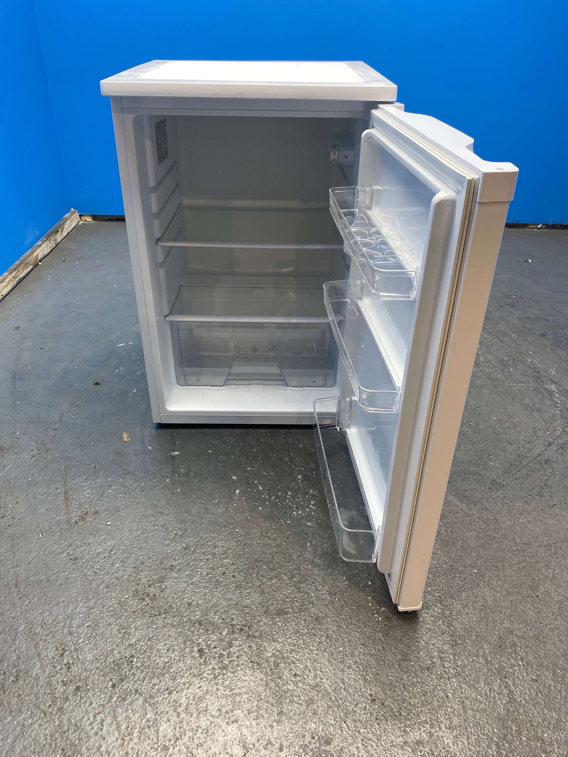 Statesman L255W 113 Litre 55cm Under Counter Fridge