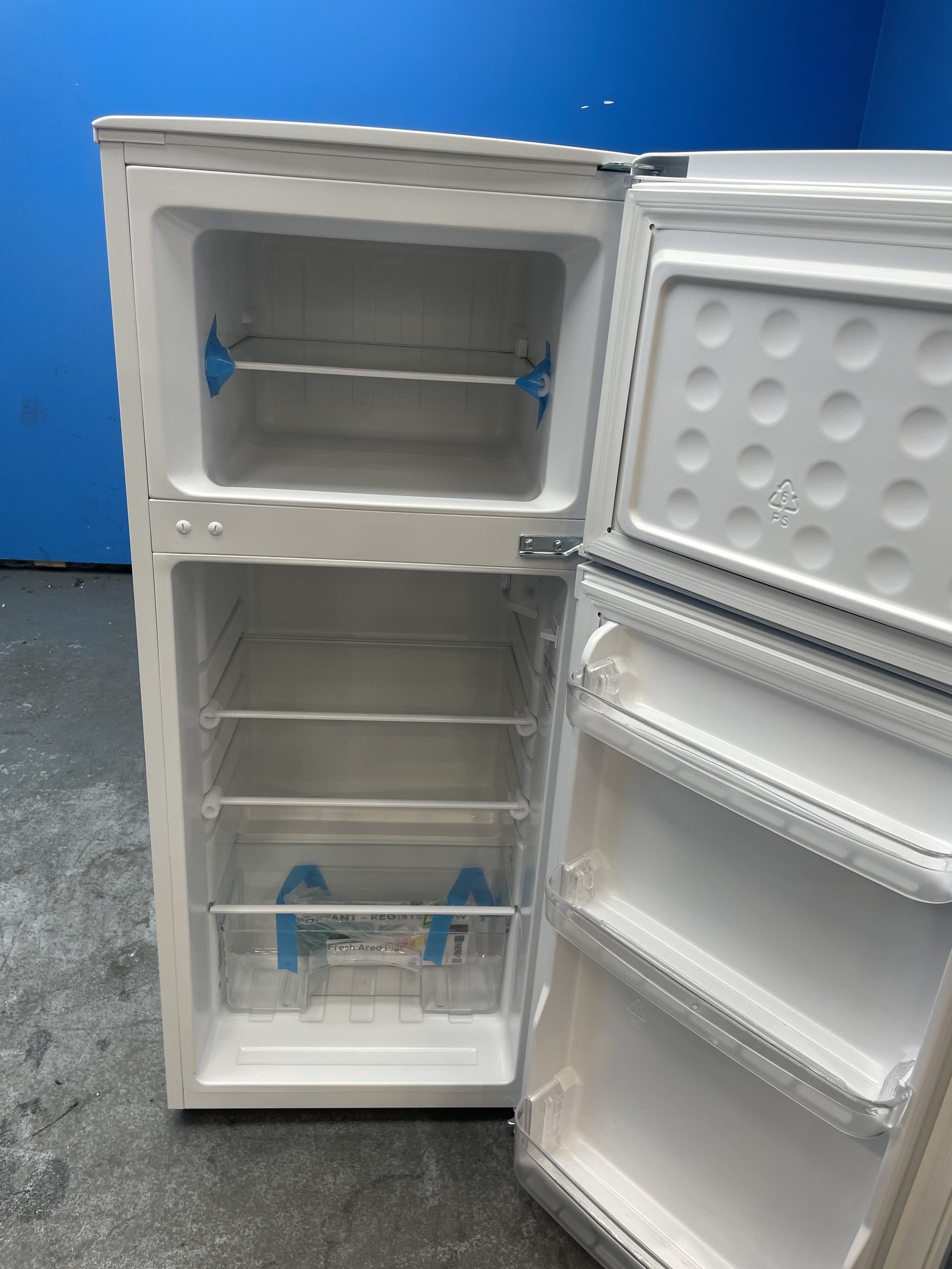 #GRC-157-902 - Candy CDH1S313EWK Slimline 117 Litre Top Mount Fridge Freezer