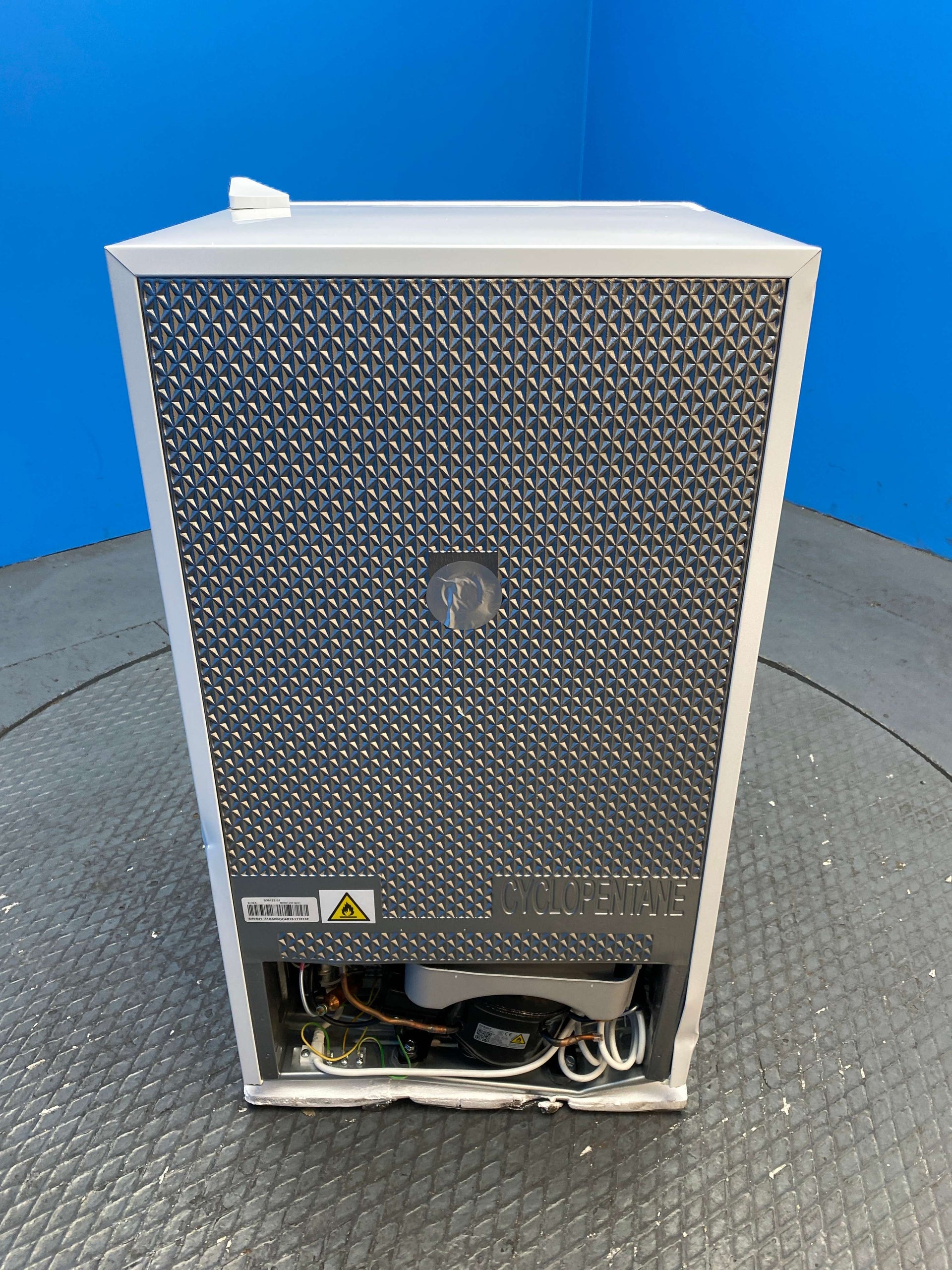 Midea MDRD125FGE01 80L Under Counter Mini Fridge