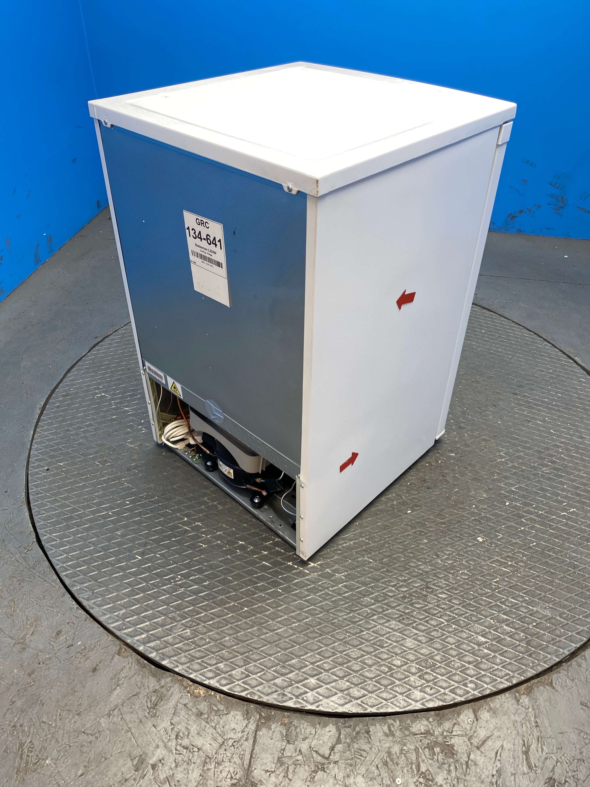 Statesman L255W 113 Litre 55cm Under Counter Fridge