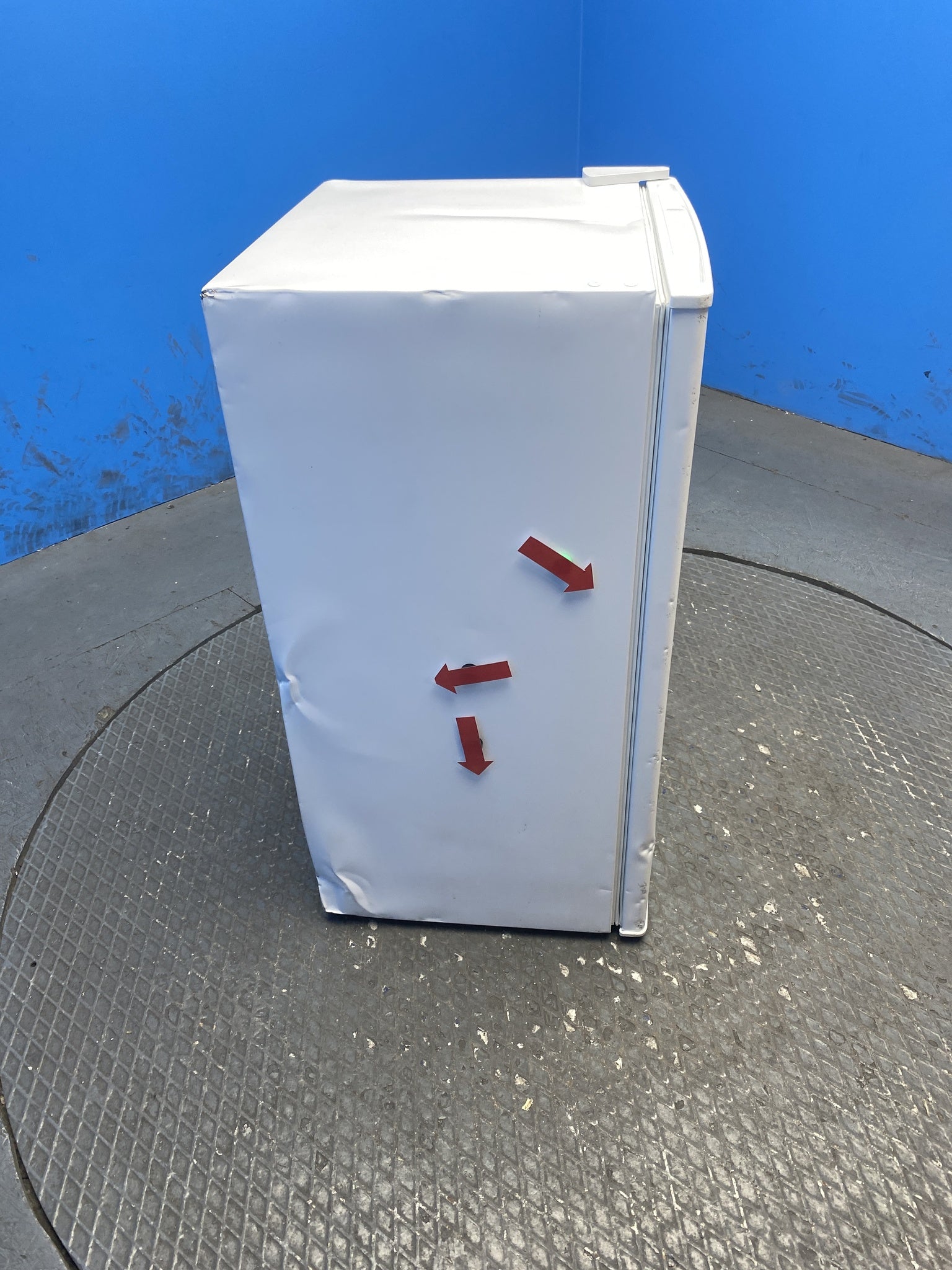 Statesman UC47LFW 93 Litres Under Counter Fridge